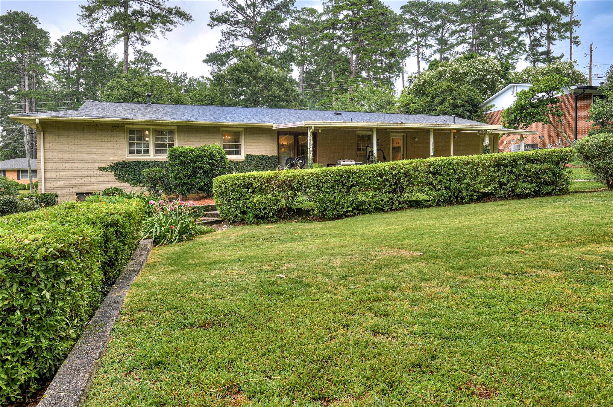 637 Canterbury Drive