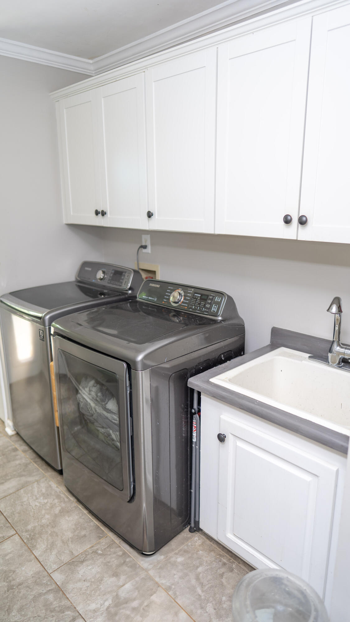 6583 Eubank Drive Drive