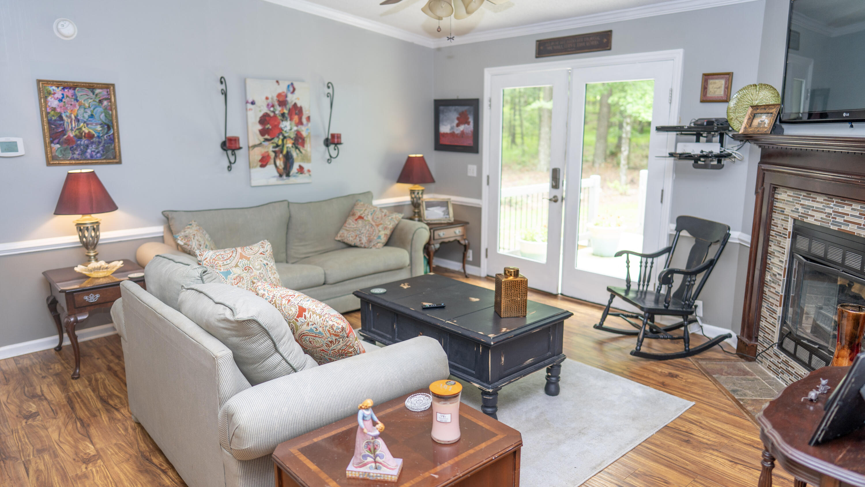 6583 Eubank Drive Drive