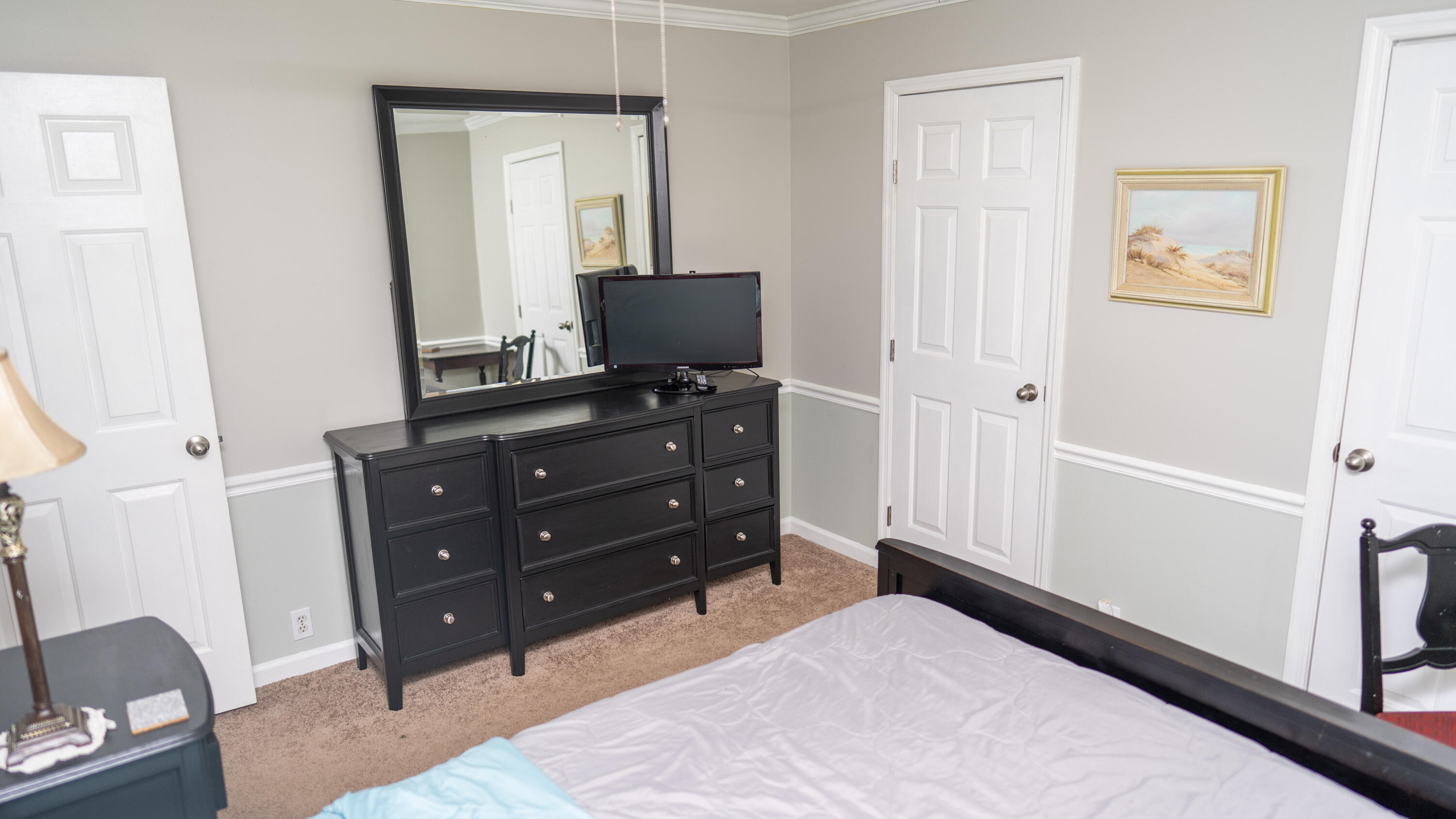 6583 Eubank Drive Drive