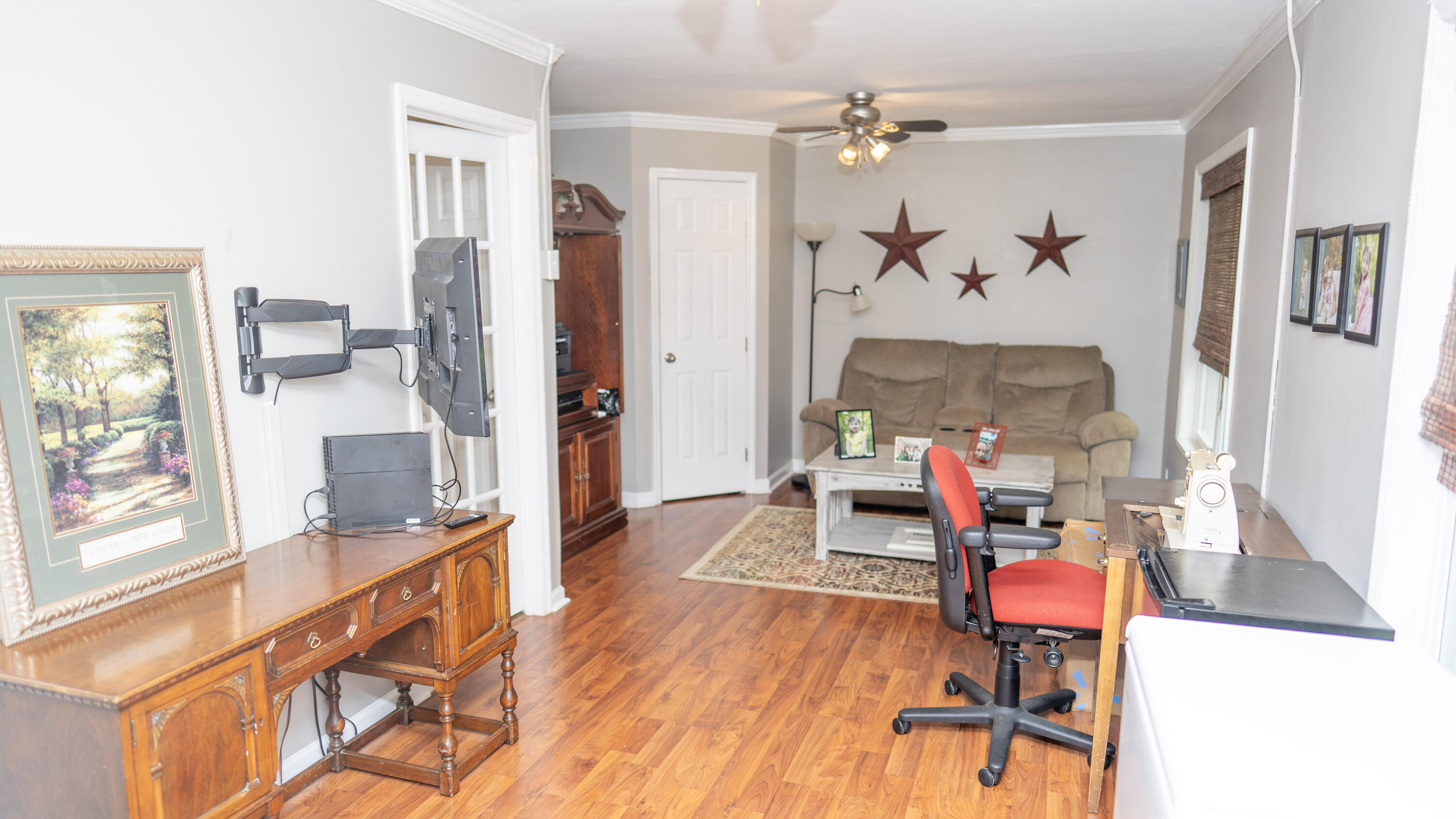 6583 Eubank Drive Drive