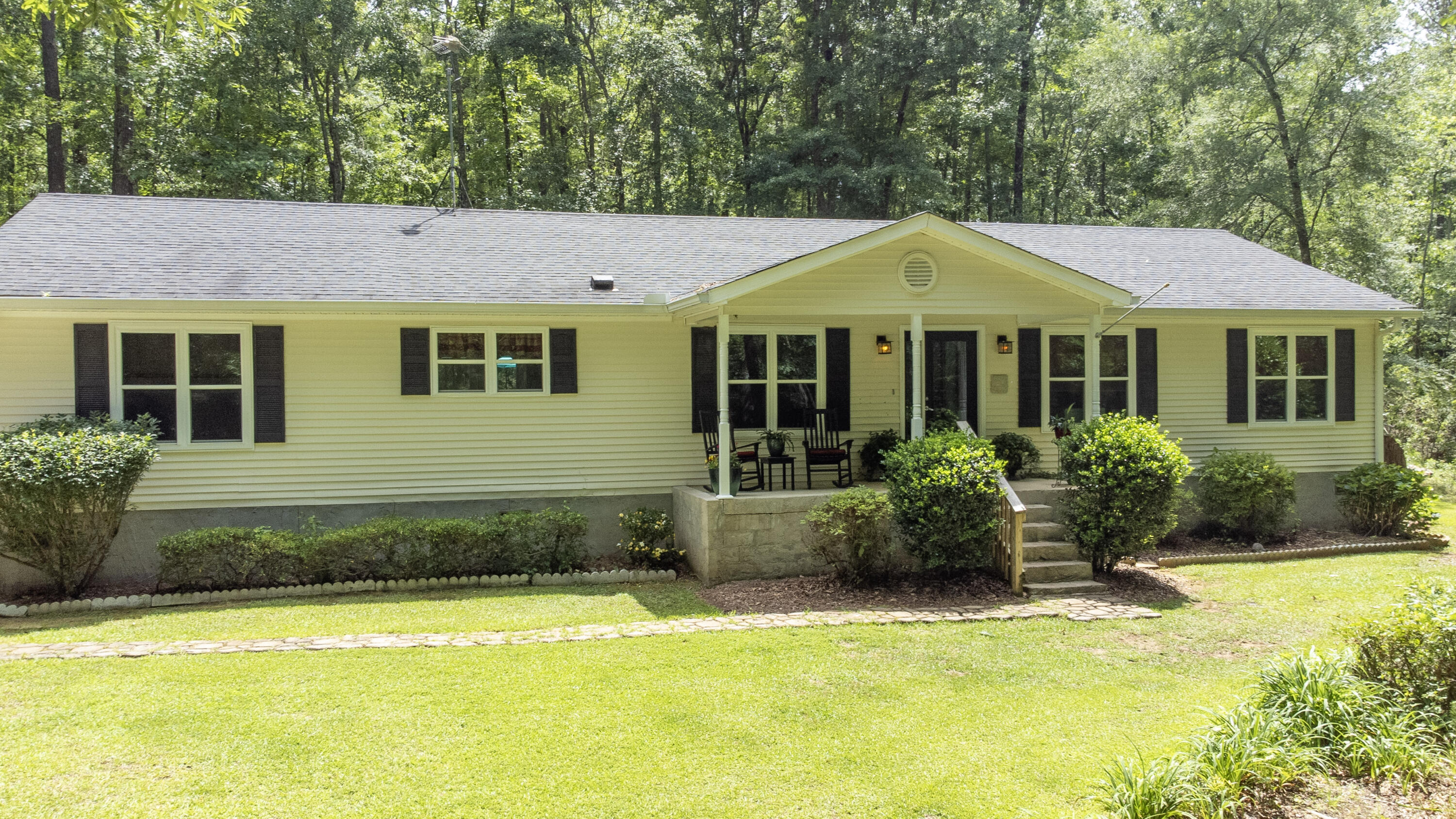 6583 Eubank Drive Drive