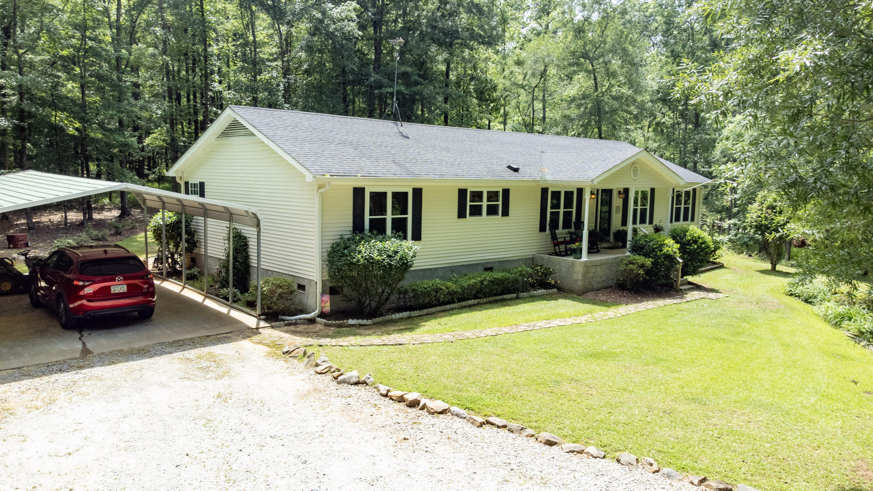 6583 Eubank Drive Drive