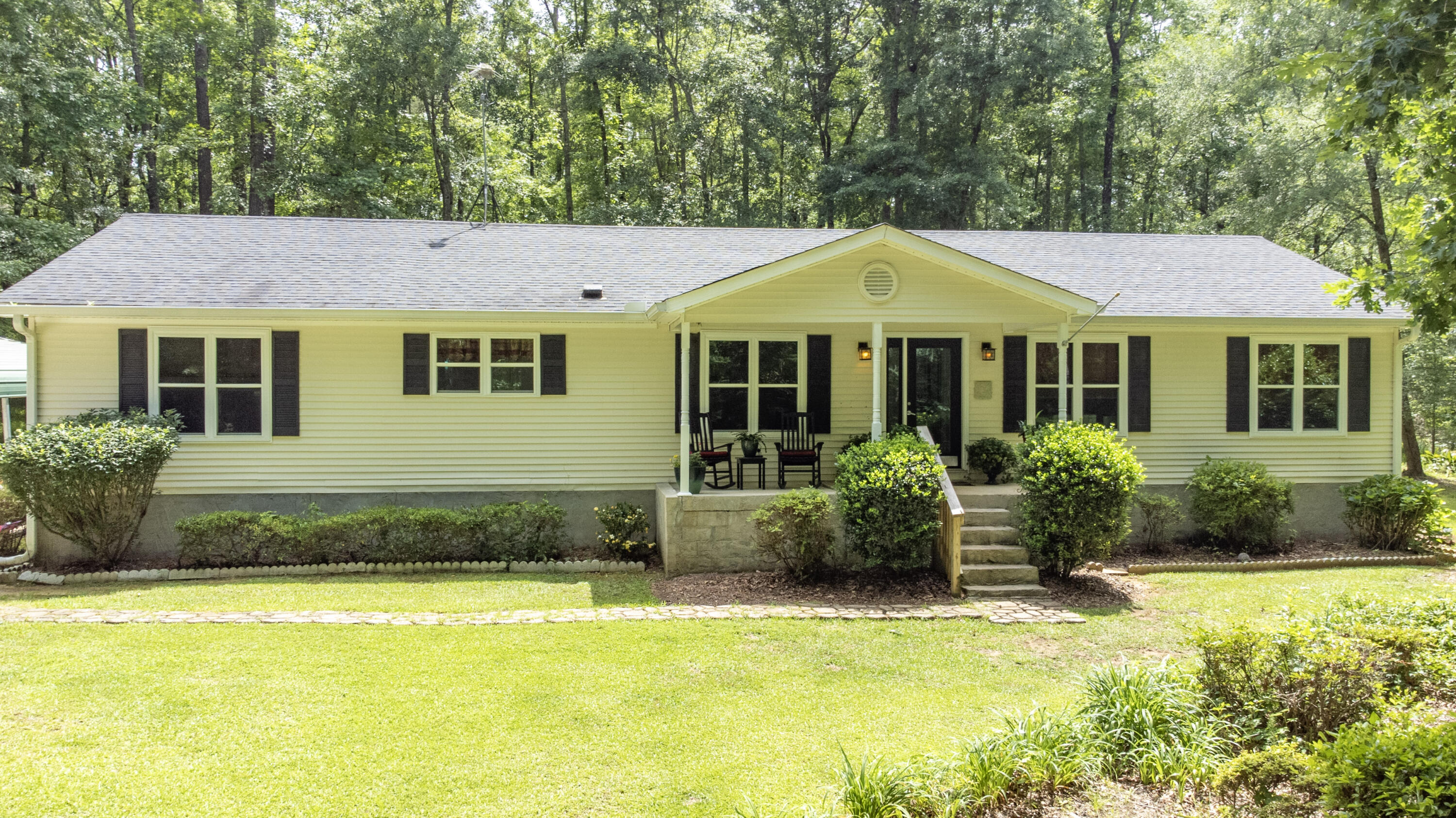 6583 Eubank Drive Drive