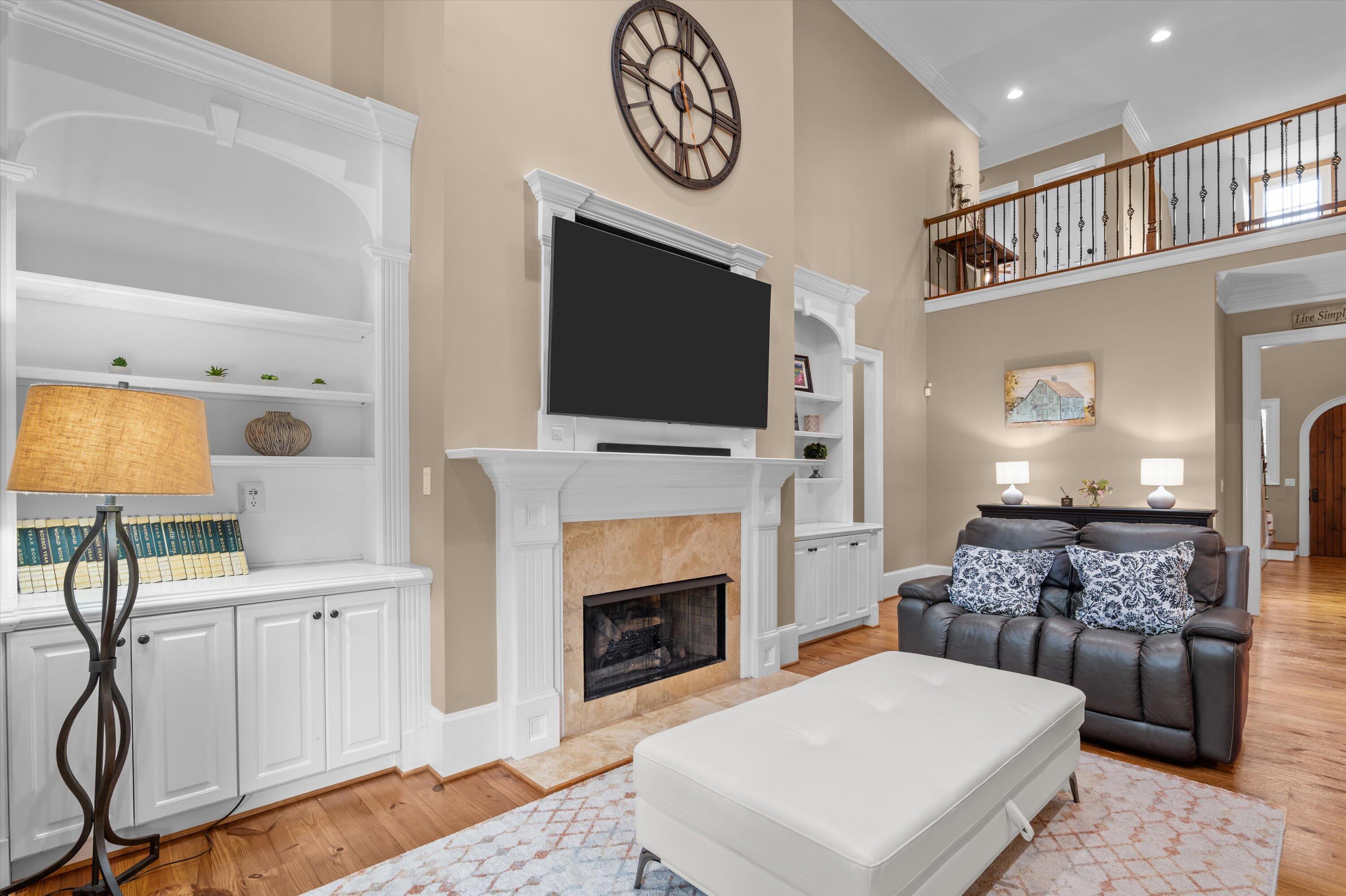 1013 Emerald Place