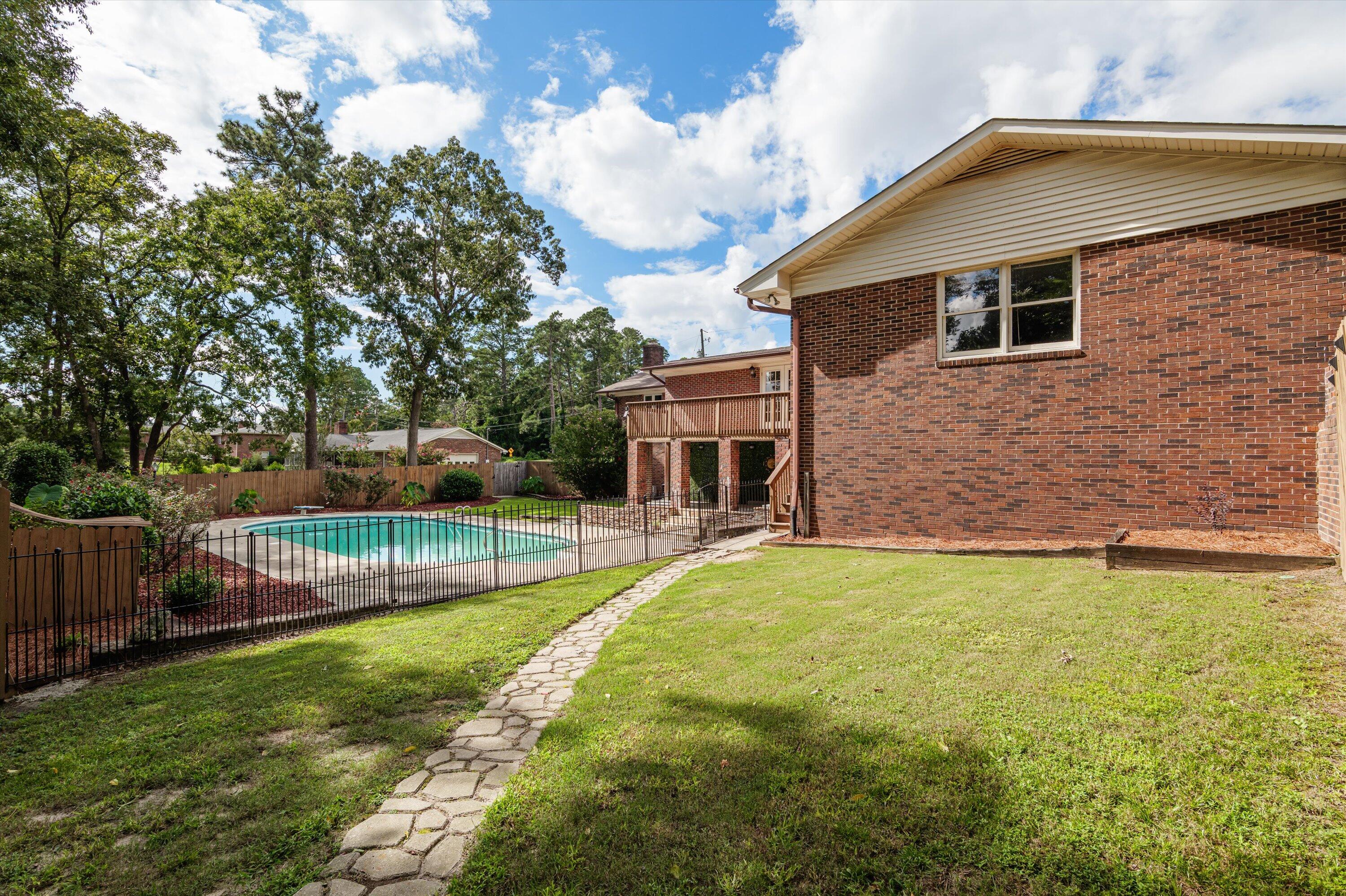 117 Ridgecrest Road