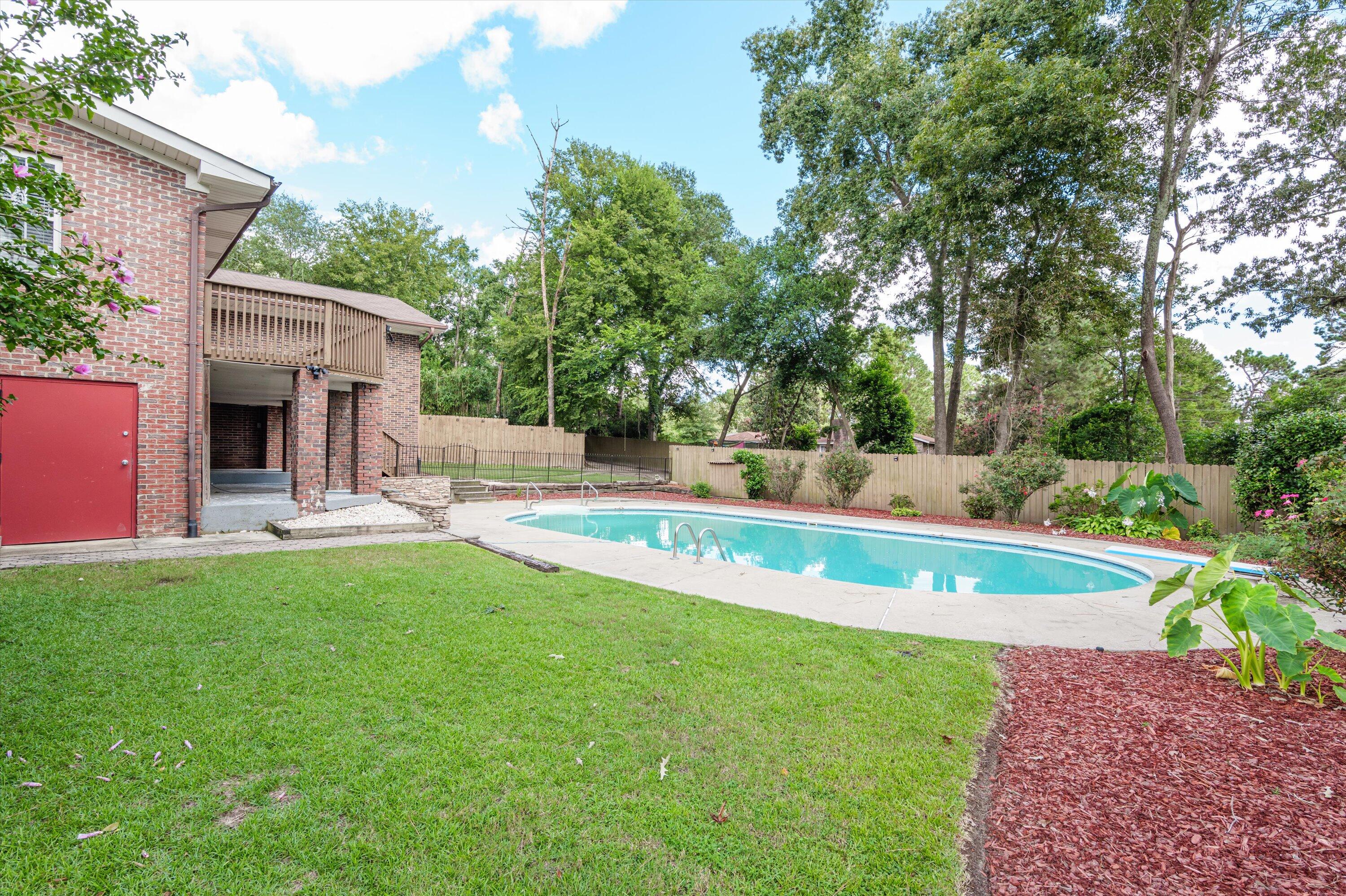 117 Ridgecrest Road