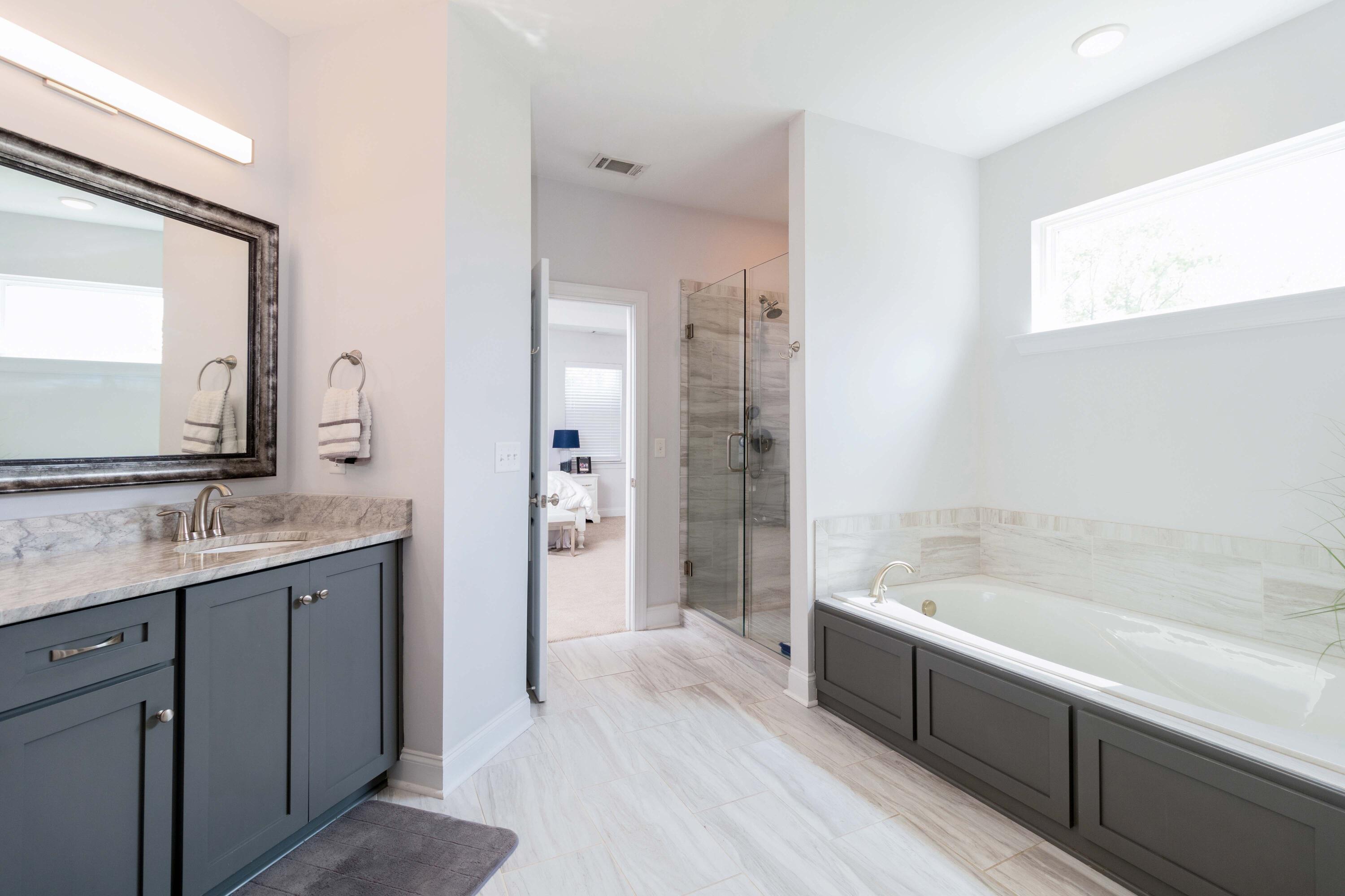 555 Rivernorth Dr.