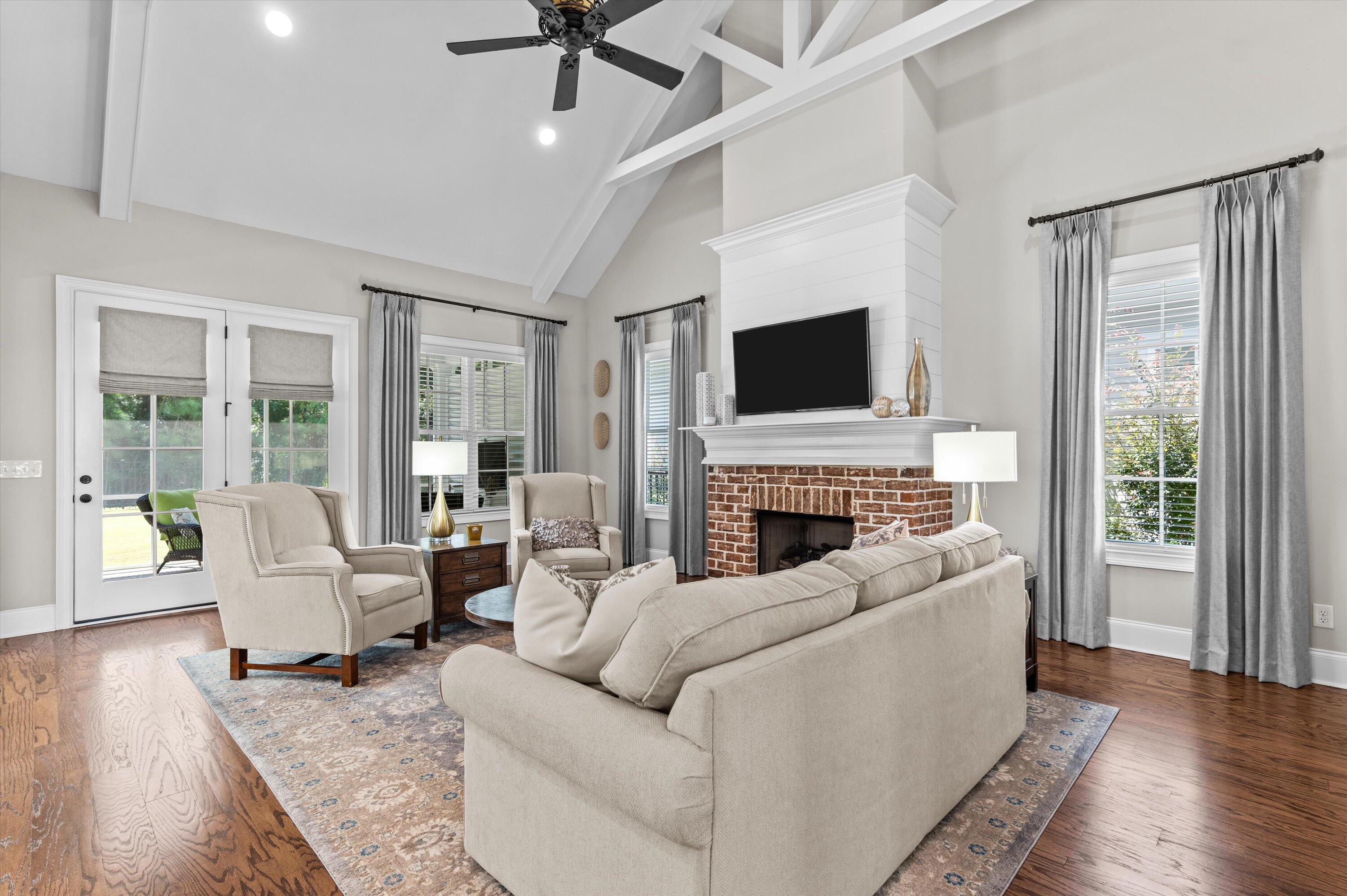 217 Hornsby Lane