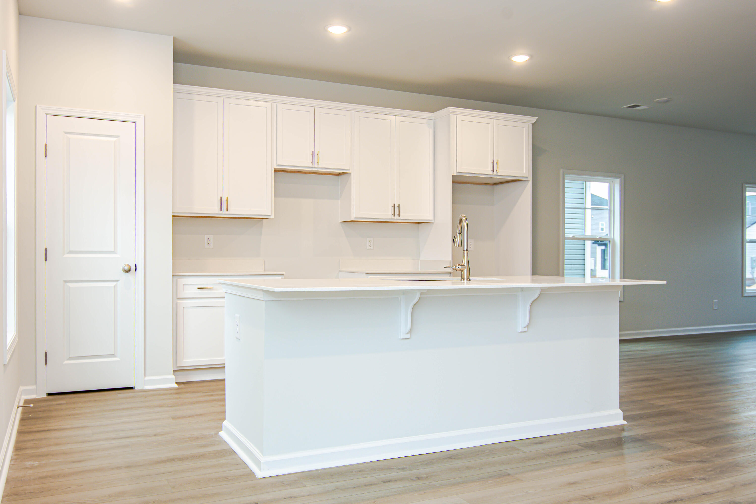 7112 NW Mongolian Oak Drive