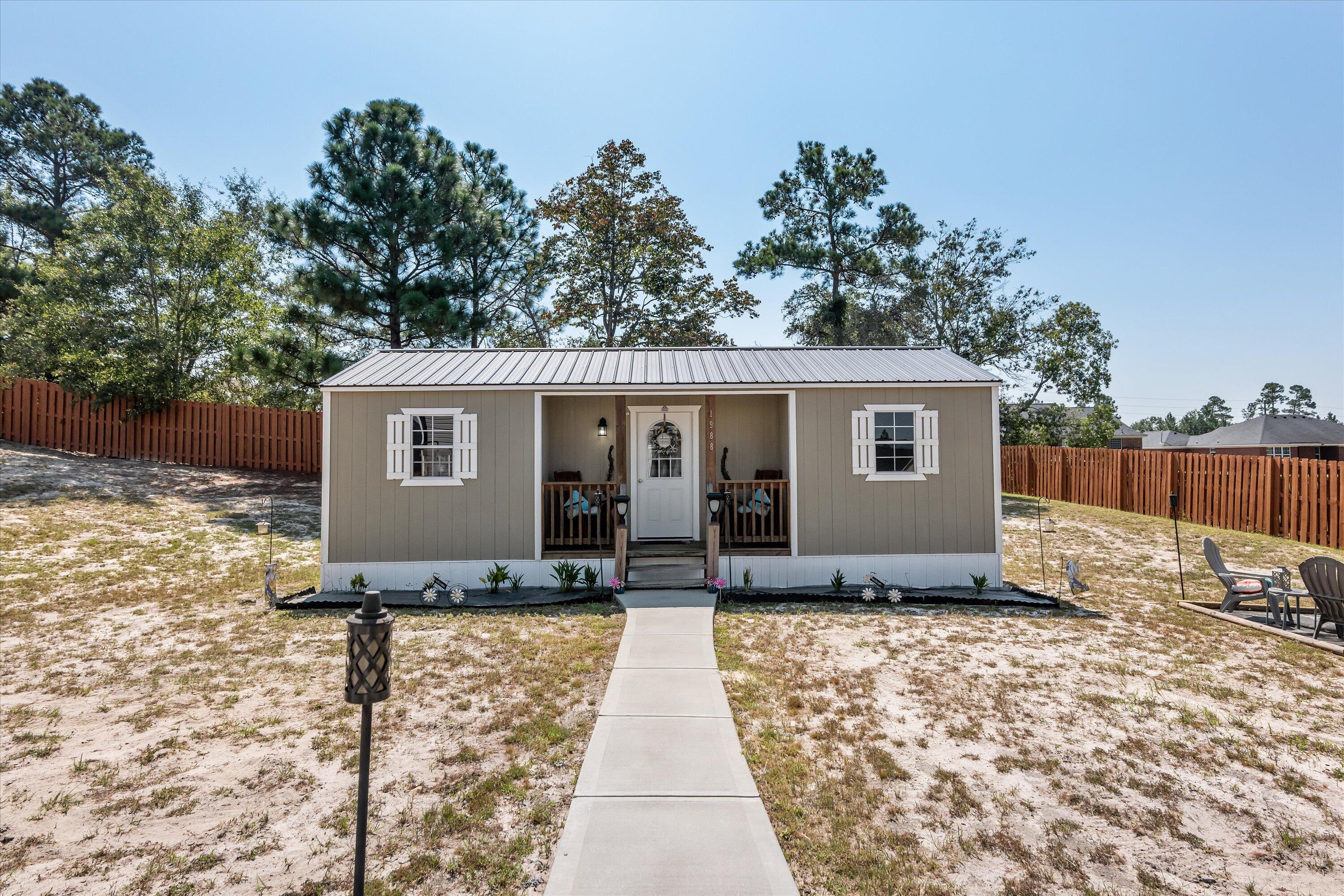 1610 Jonathan Place