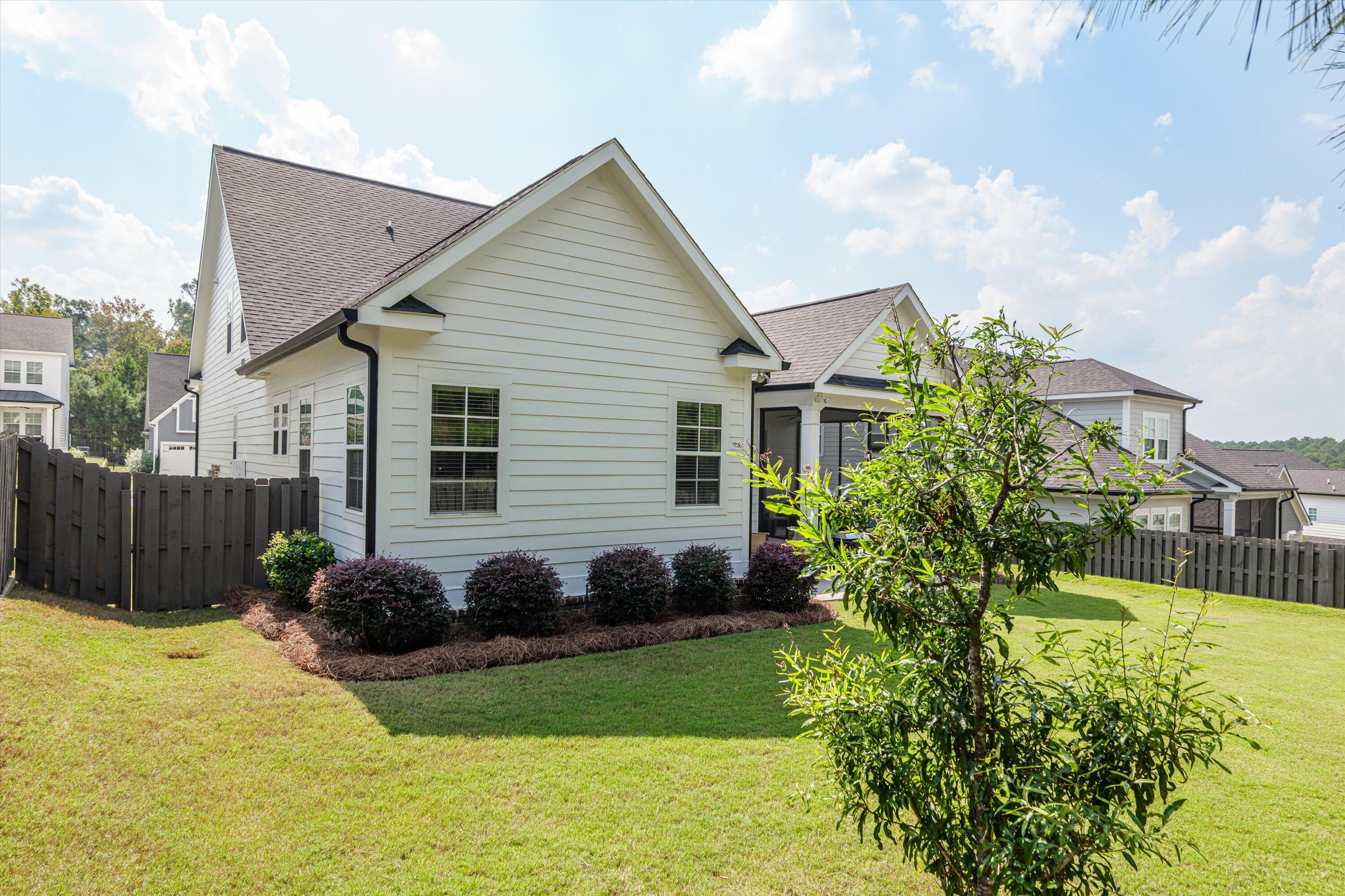 5212 Teal Lane