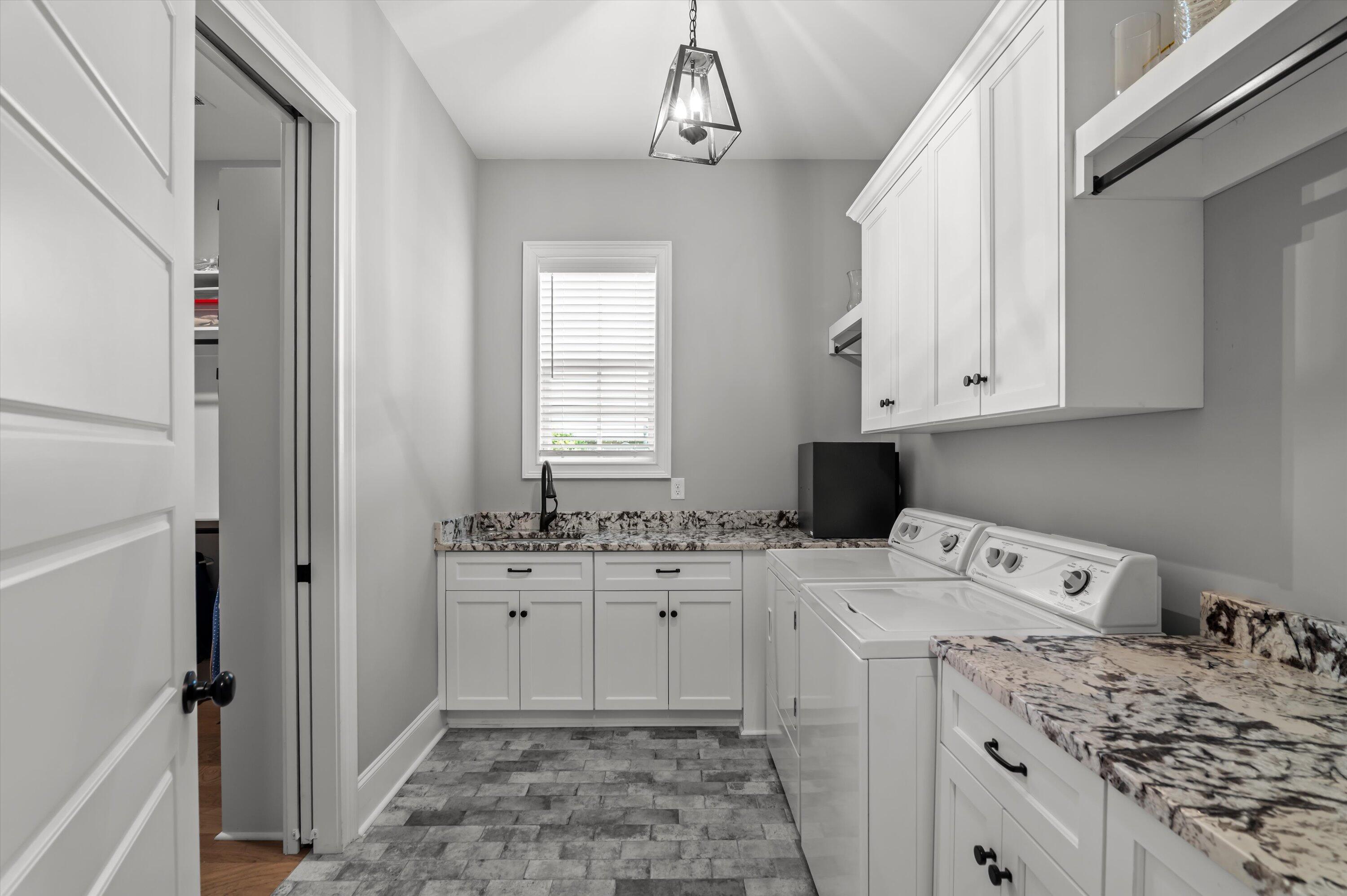 5212 Teal Lane