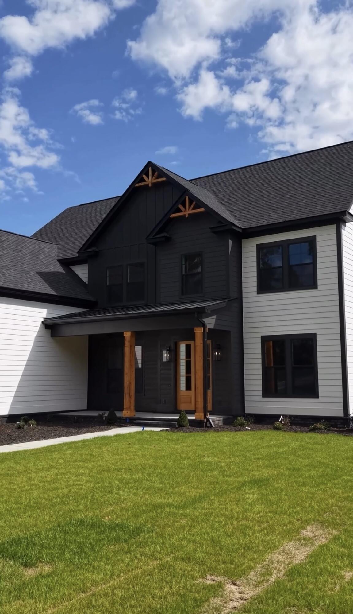 2571 William Few Parkway
