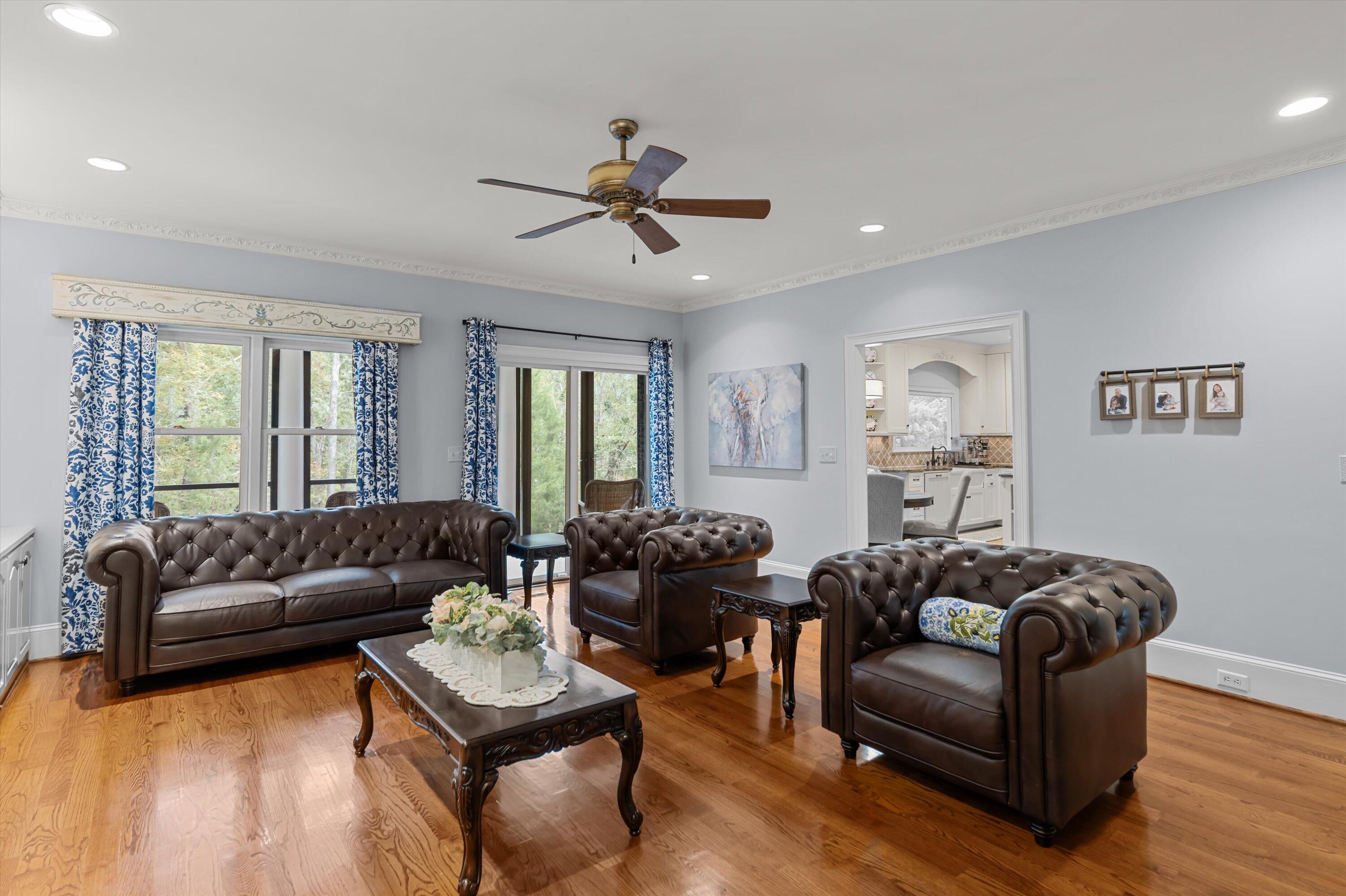 3644 Point Comfort Landing