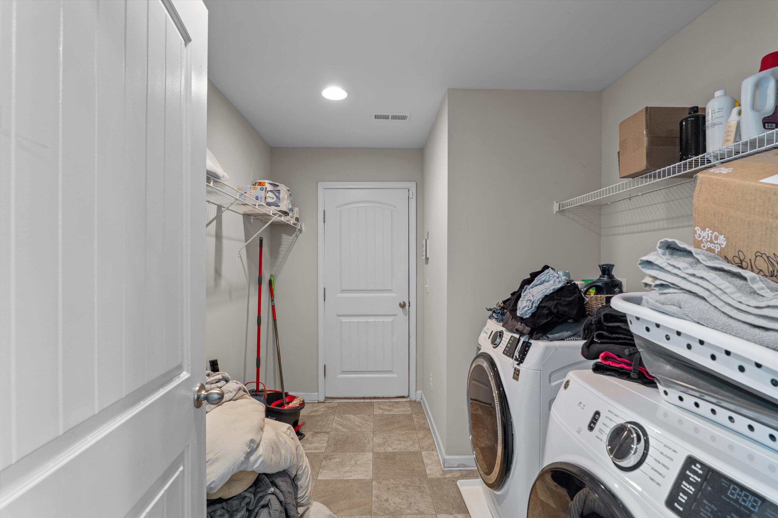 2056 Bonneville Circle