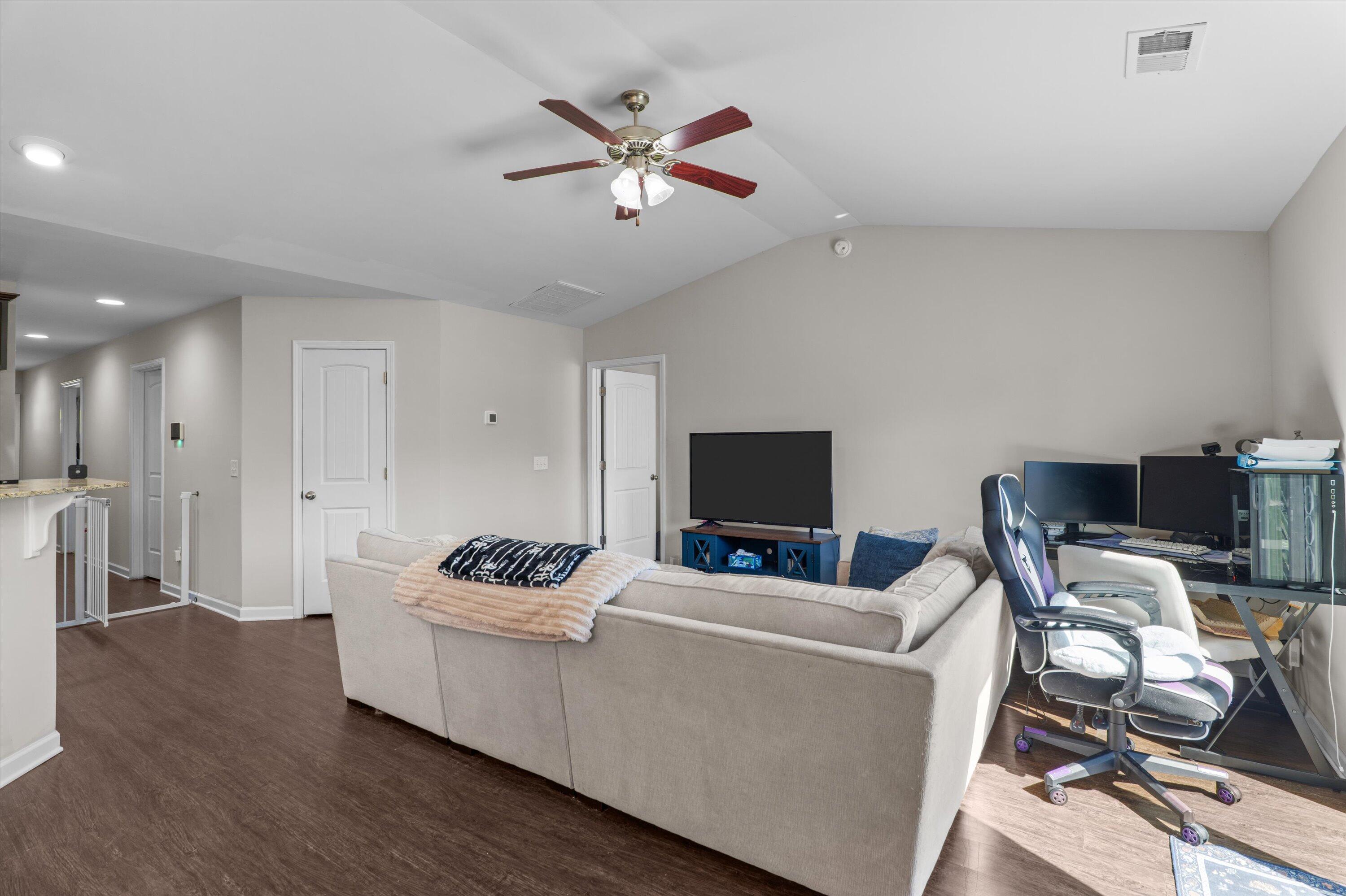 2056 Bonneville Circle