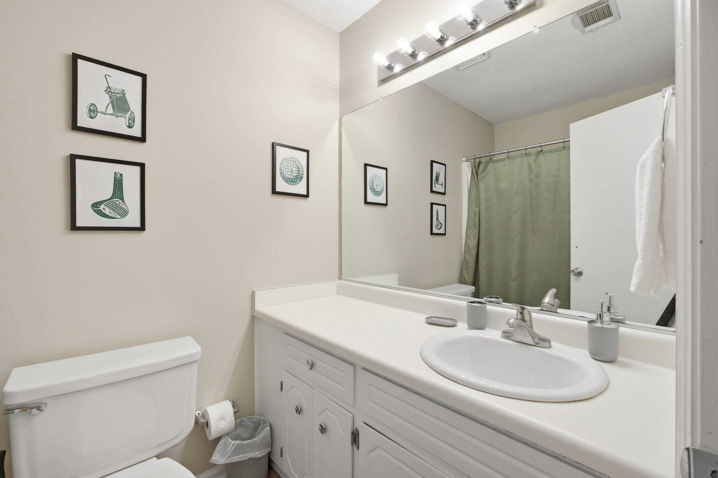 2608 National Woods Drive