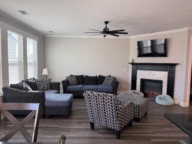 938 Walker Point Drive Drive