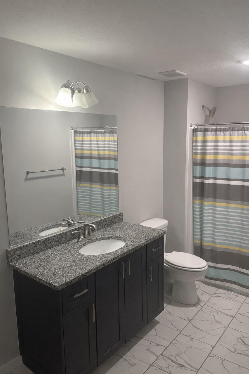 938 Walker Point Drive Drive