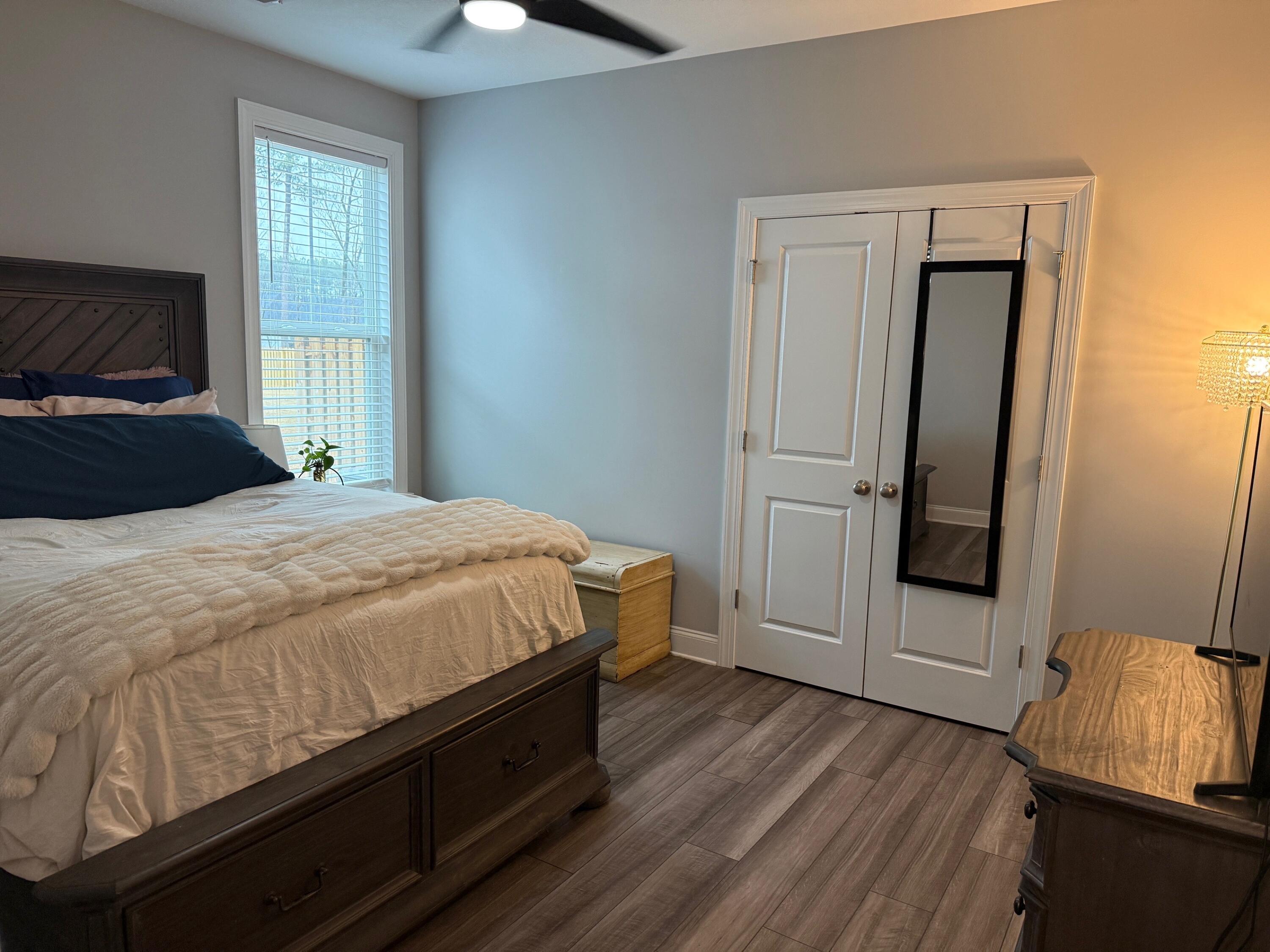 938 Walker Point Drive Drive