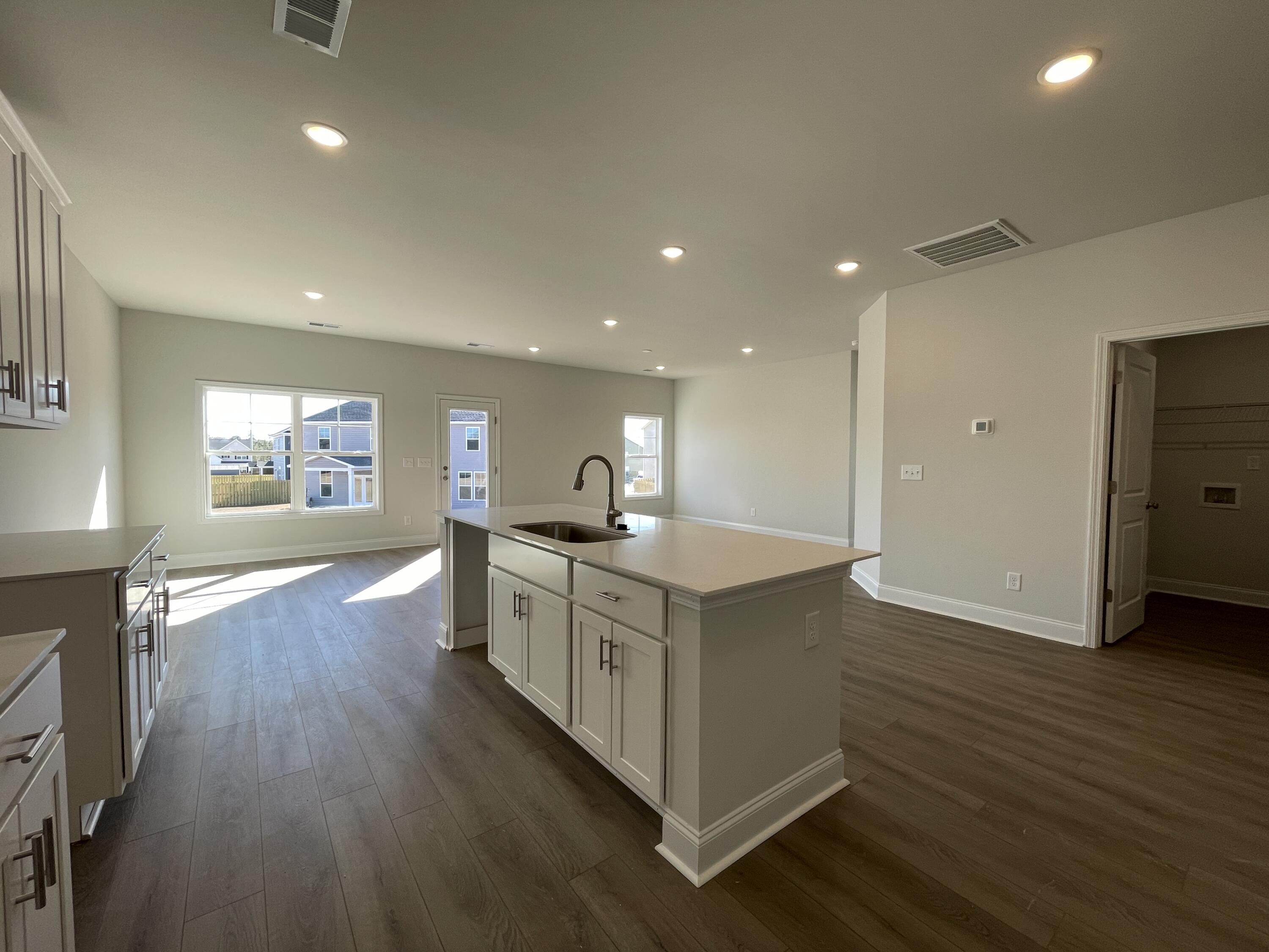 3521 NW Tanbark Oak Lane