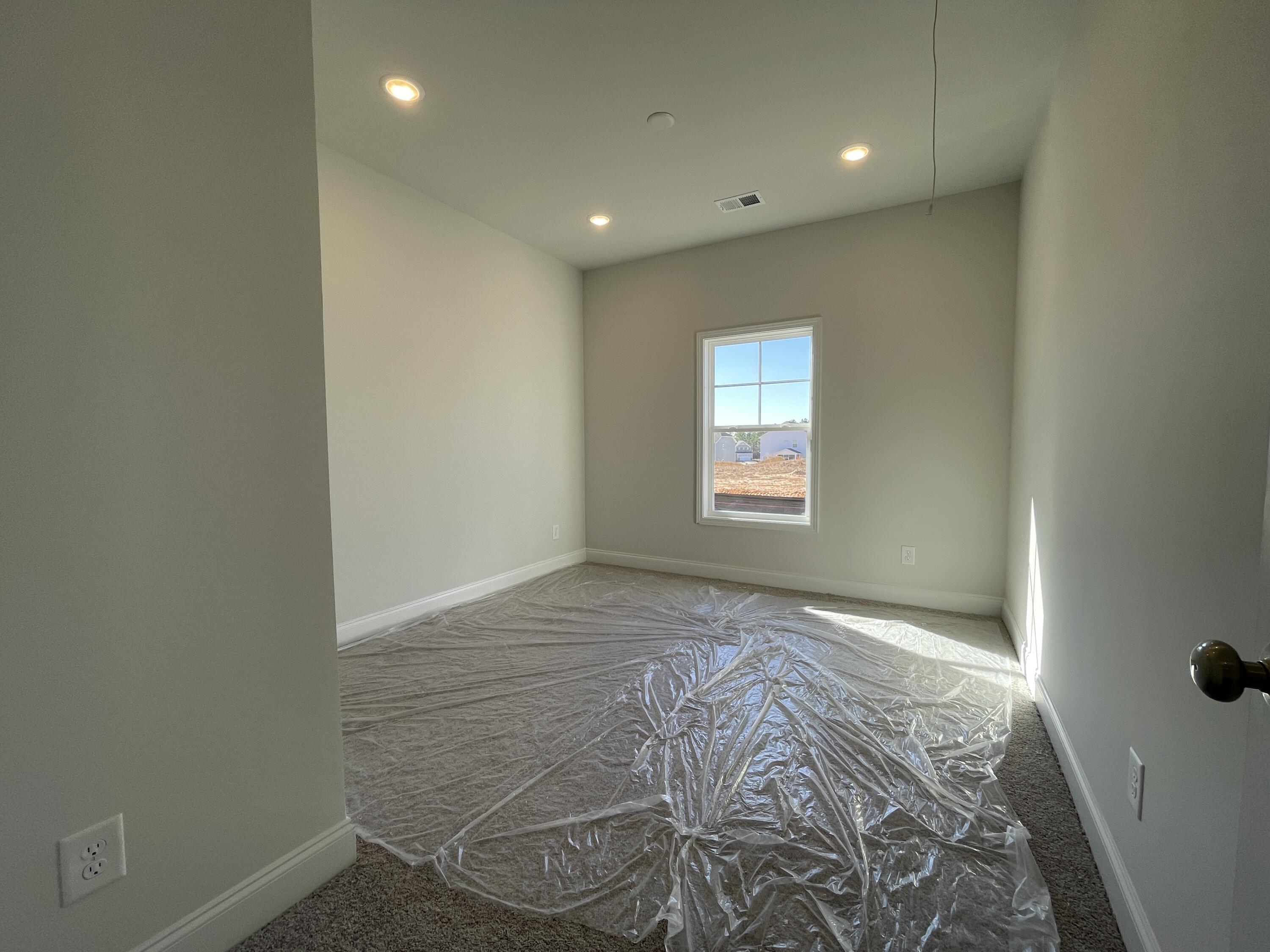 3521 NW Tanbark Oak Lane