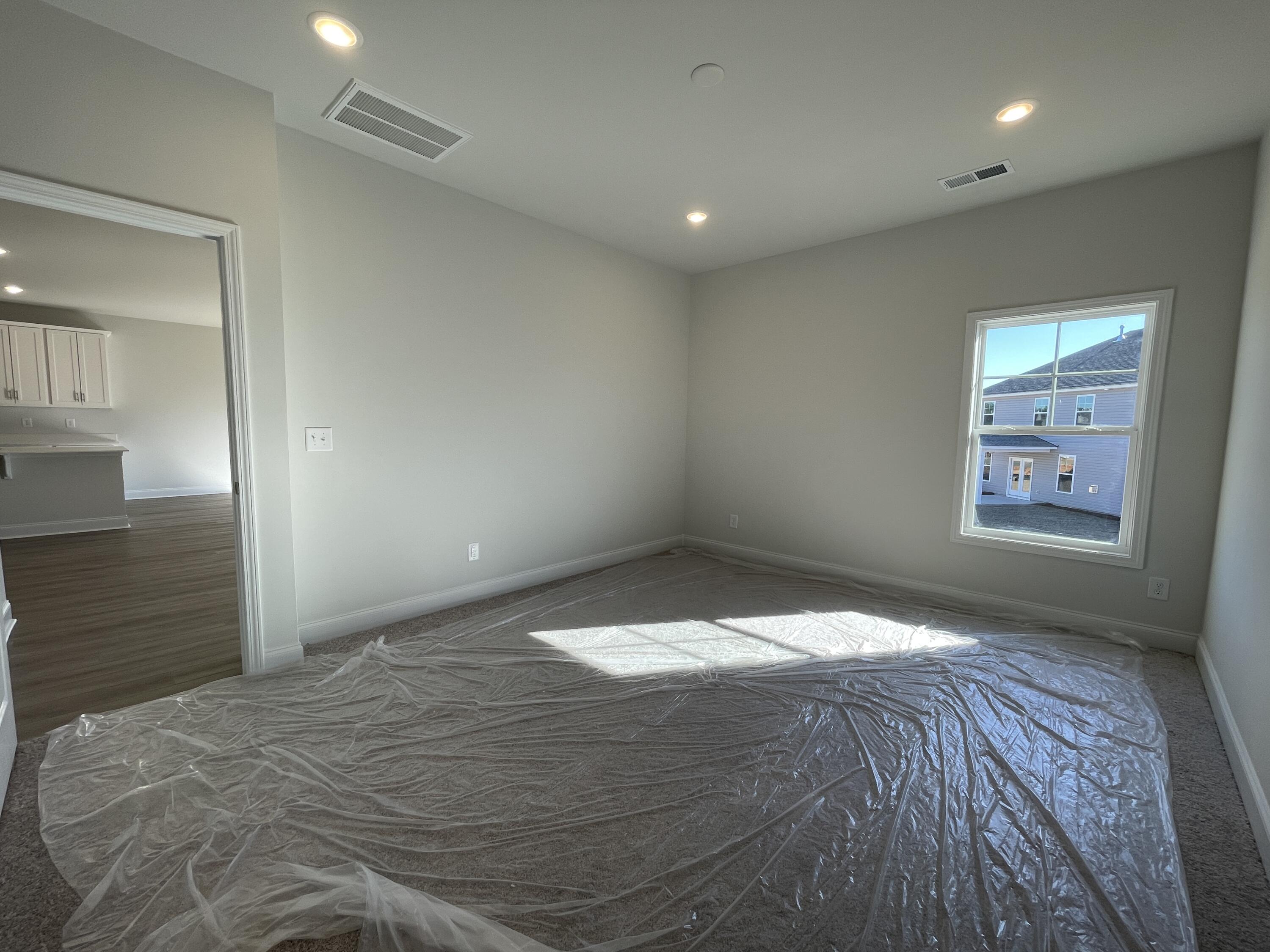 3521 NW Tanbark Oak Lane