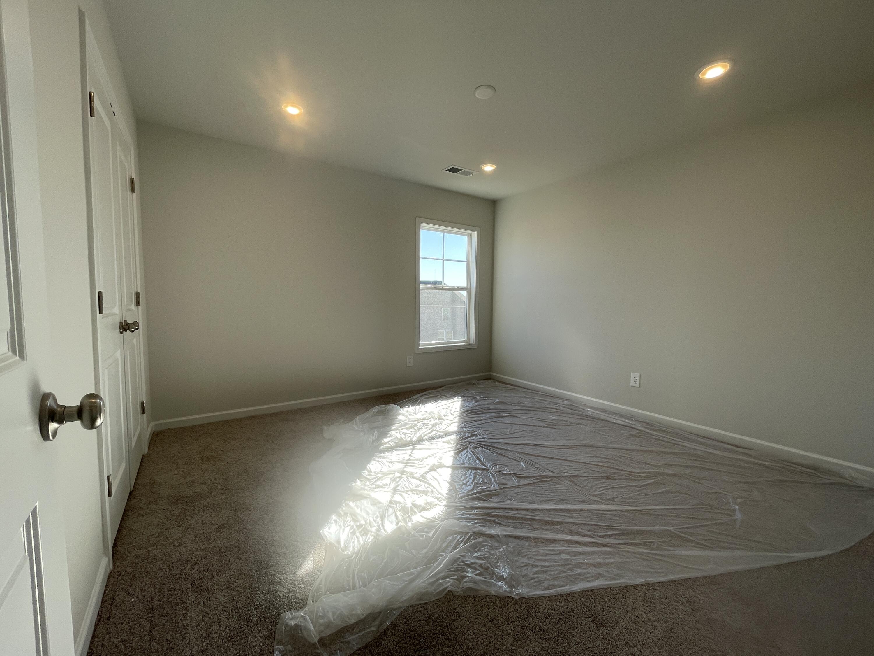 3499 NW Tanbark Oak Lane