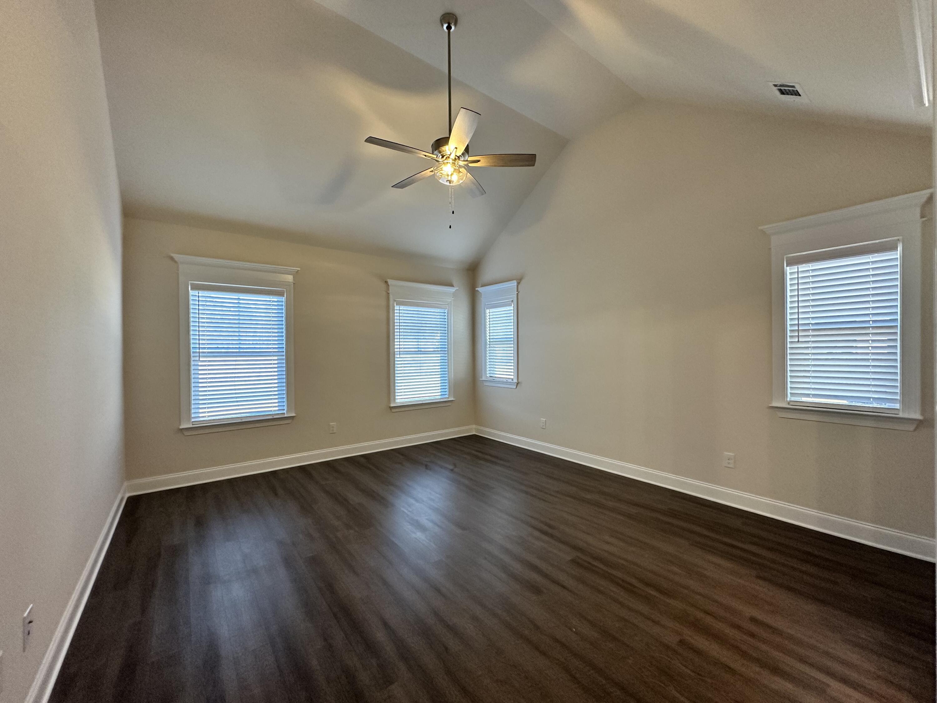 3141 Rosewood Drive