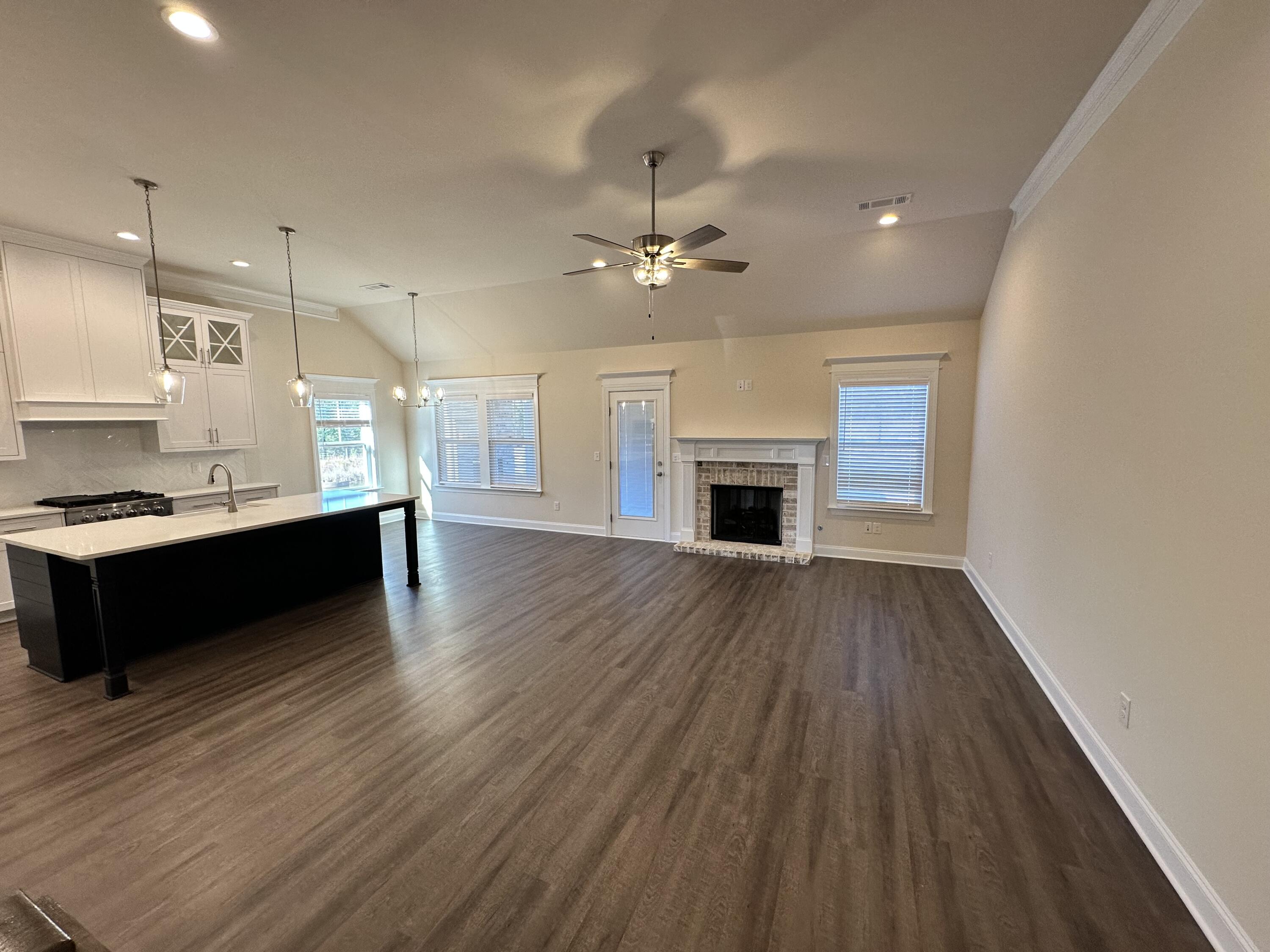 3141 Rosewood Drive