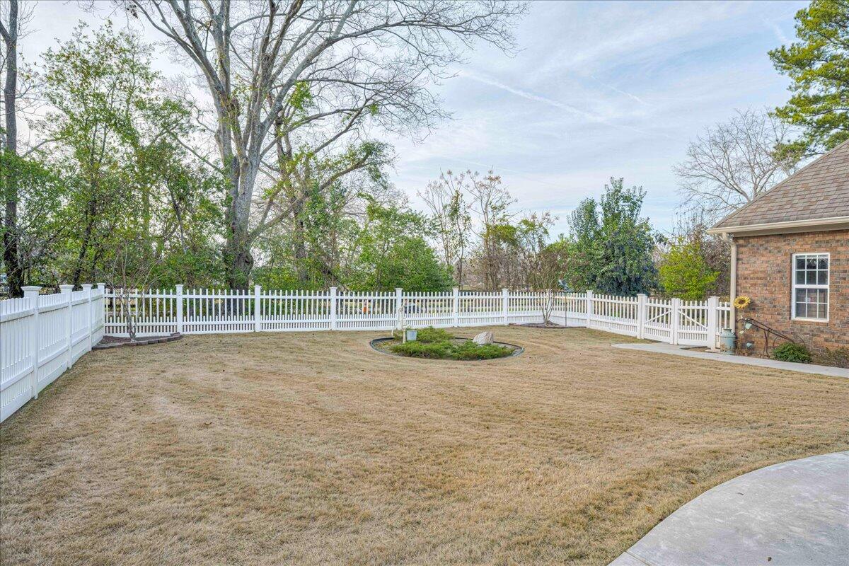 492 Cedric Way