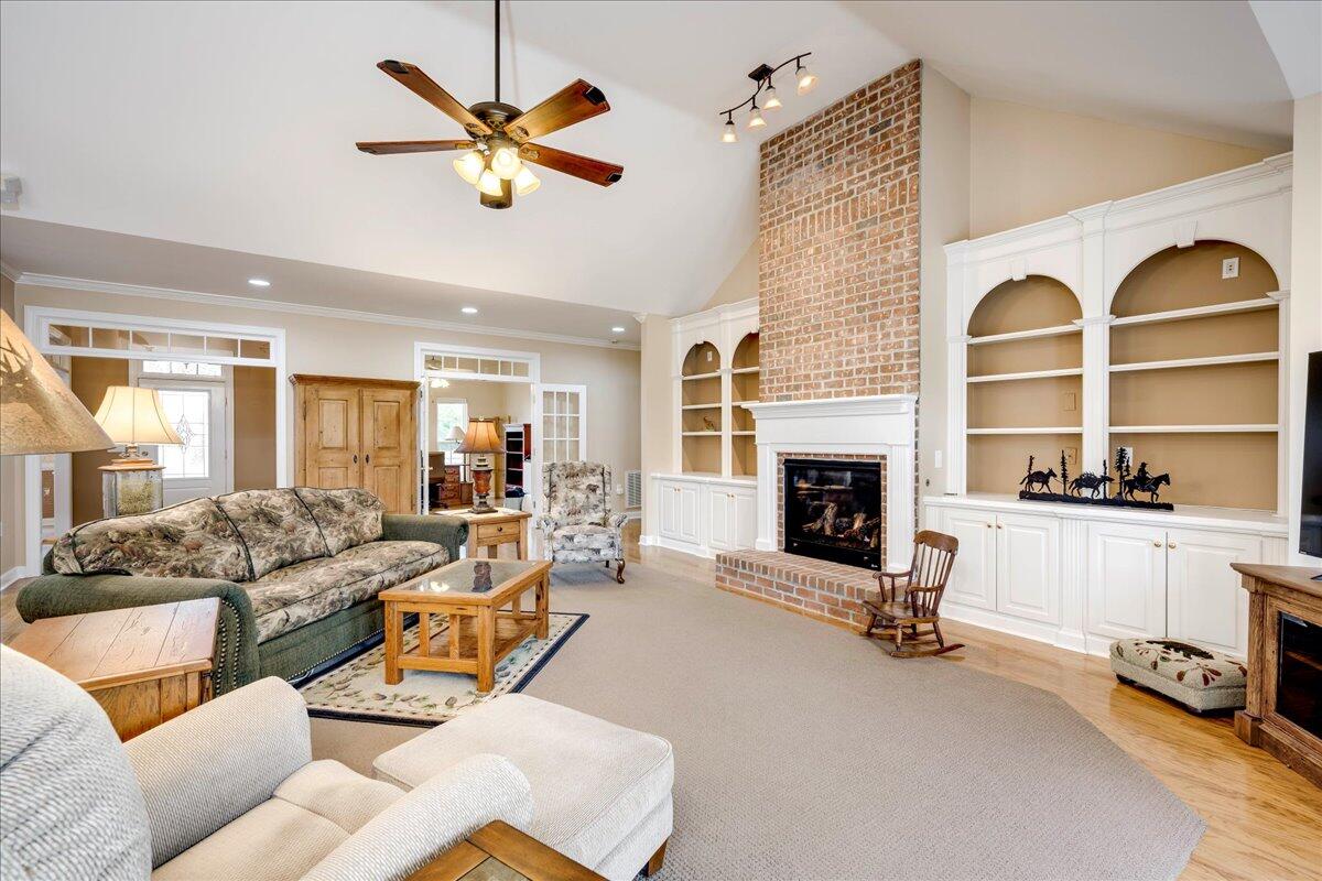 492 Cedric Way