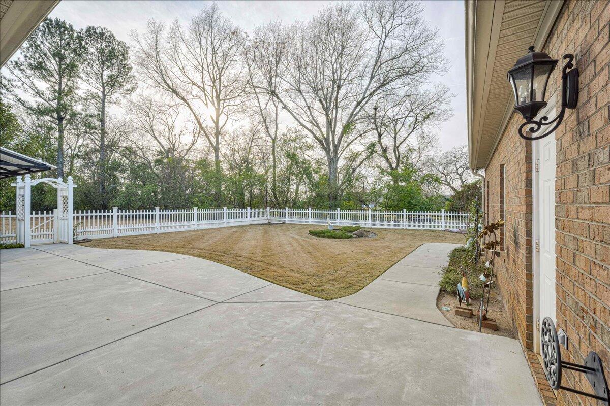492 Cedric Way