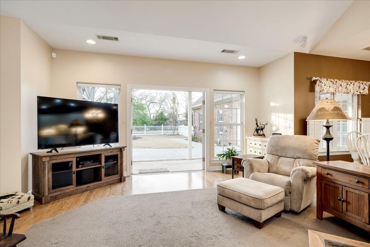492 Cedric Way