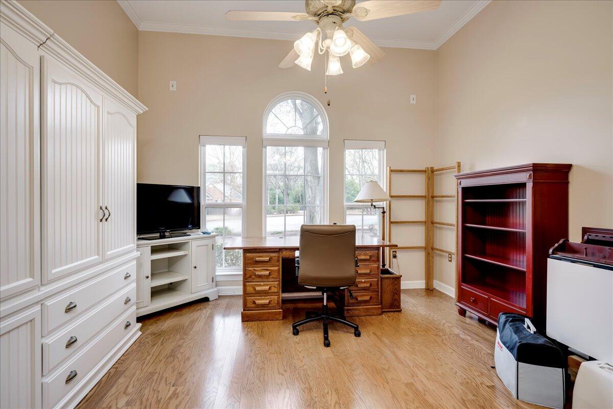492 Cedric Way