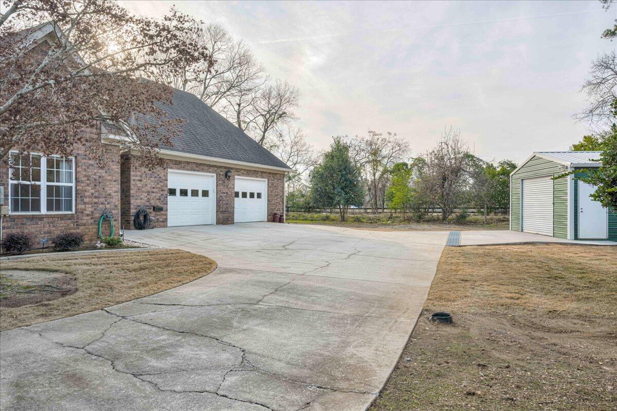 492 Cedric Way