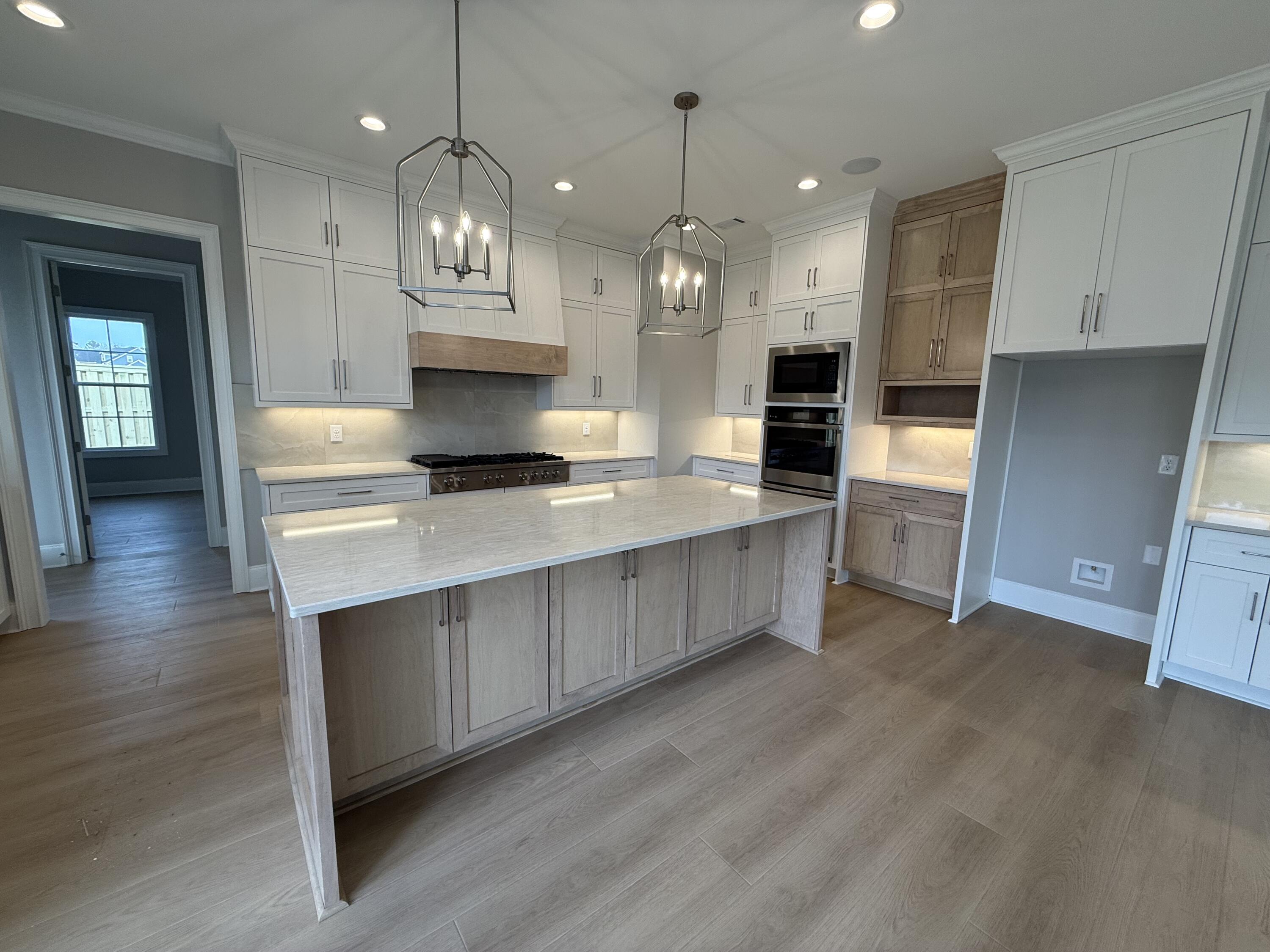 3135 Rosewood Drive