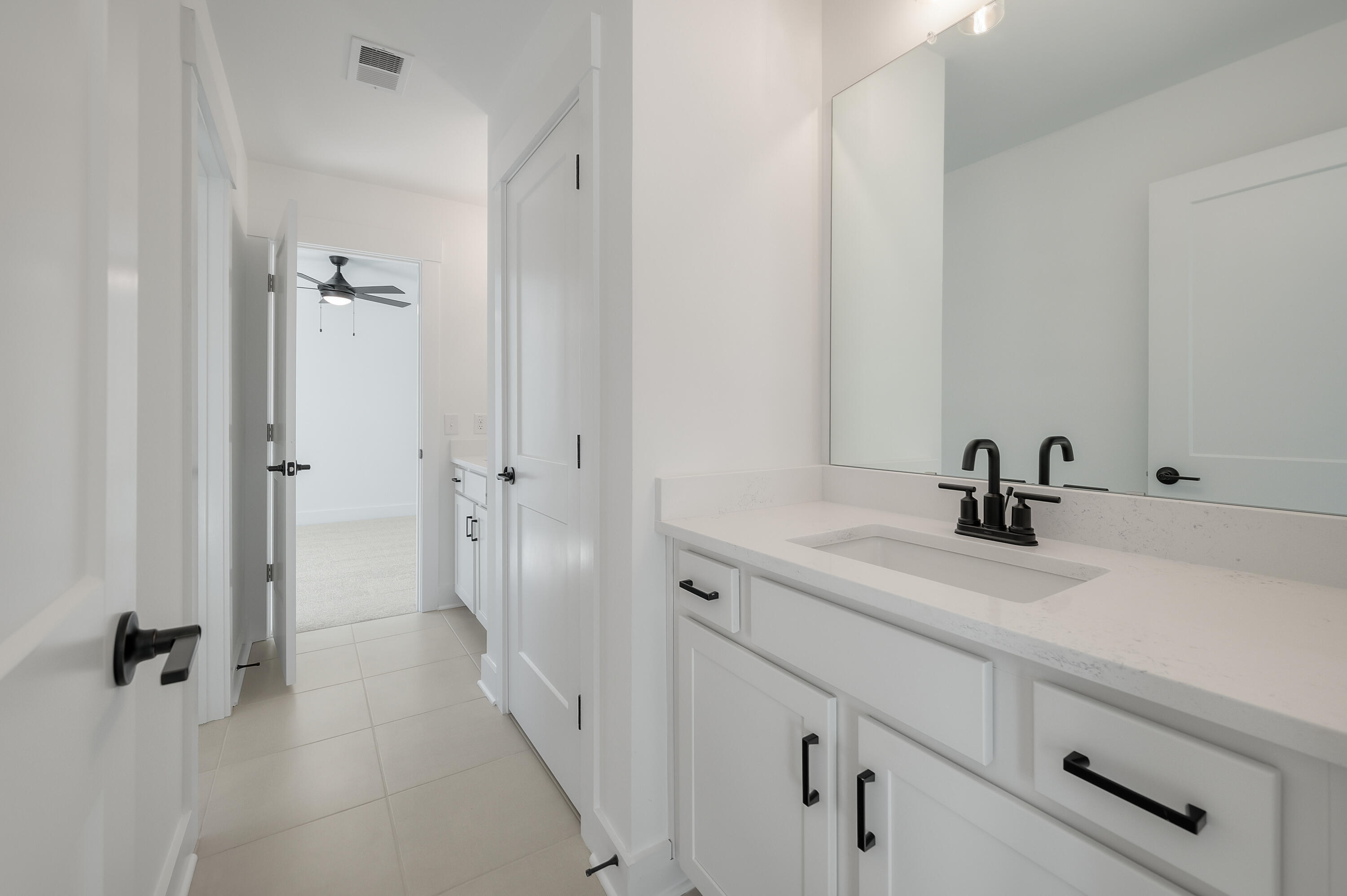 252 Devereux Drive 3001 3001