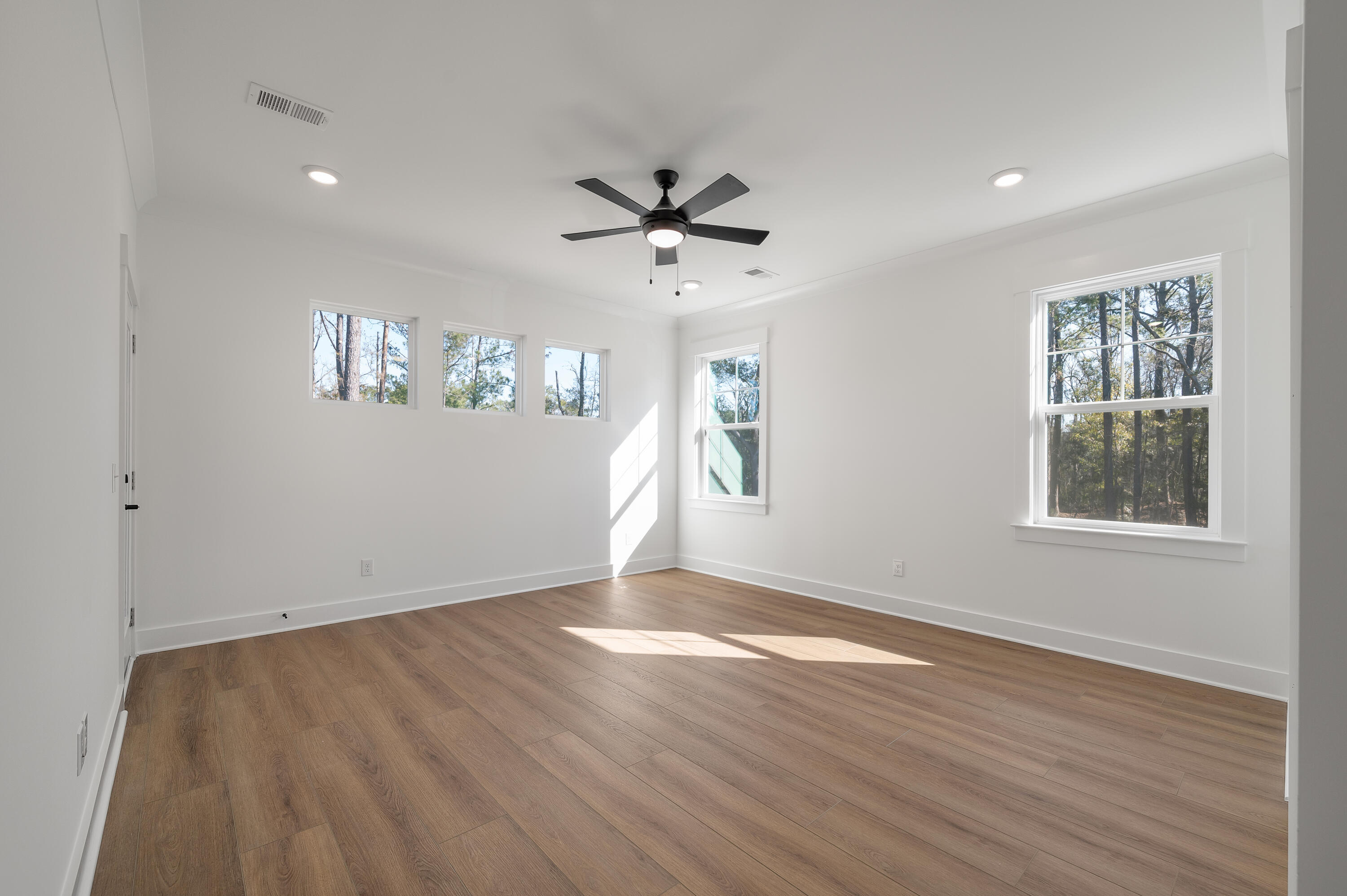 252 Devereux Drive 3001 3001