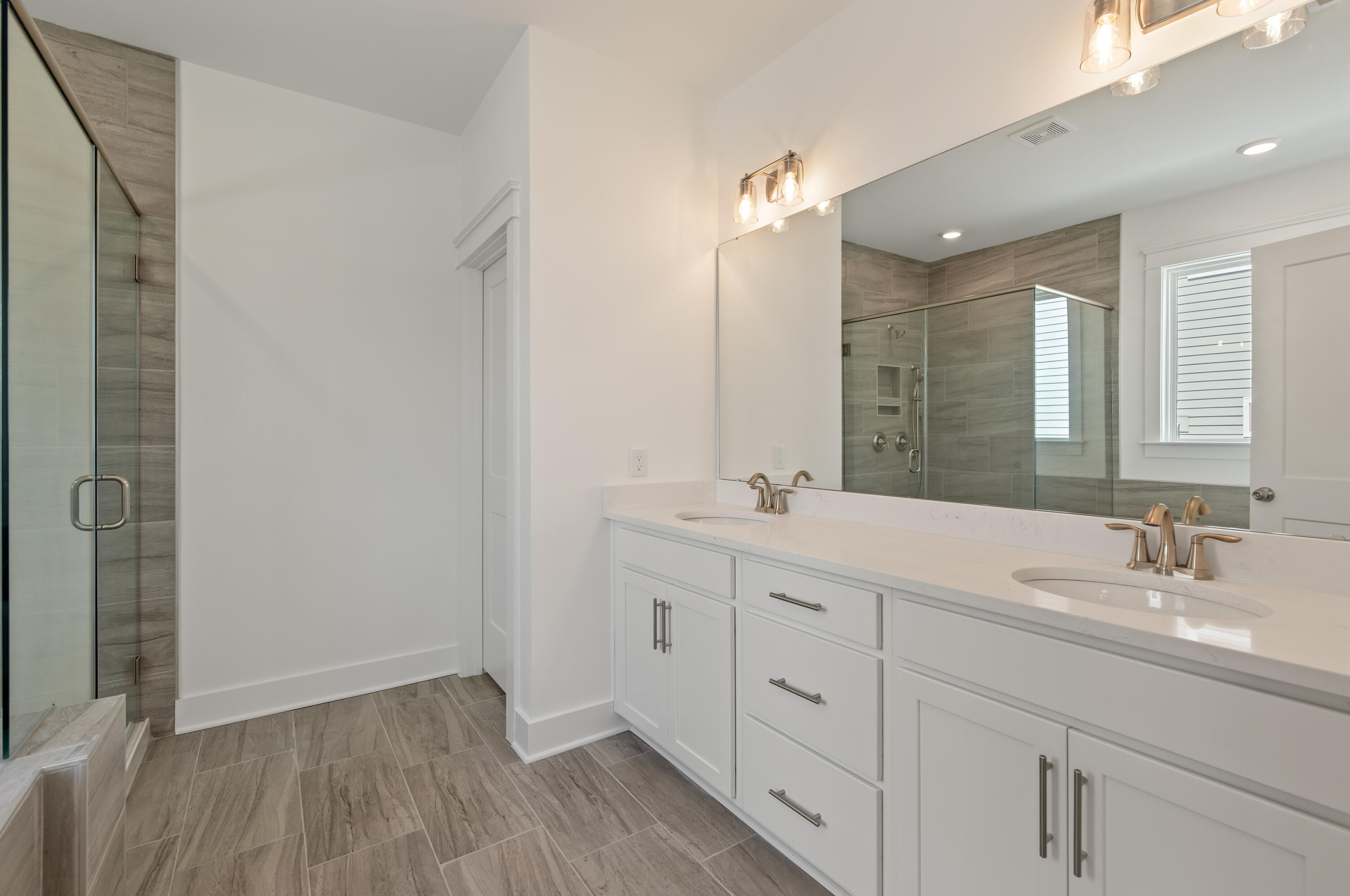 367 Pascalis Place 2003 2003