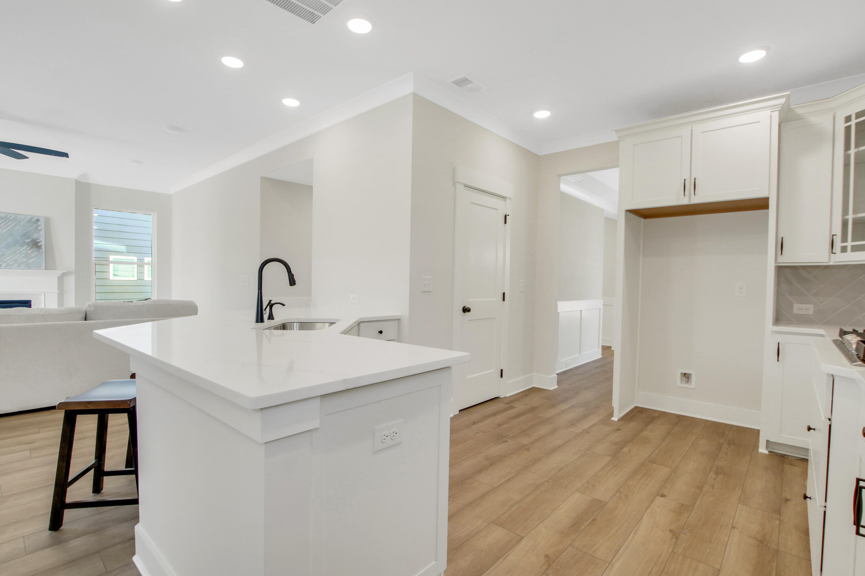 371 Pascalis Place 2004 2004