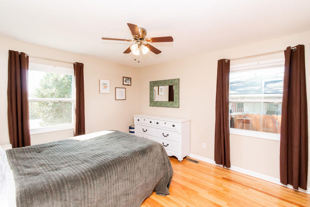 3923 Marsella Avenue