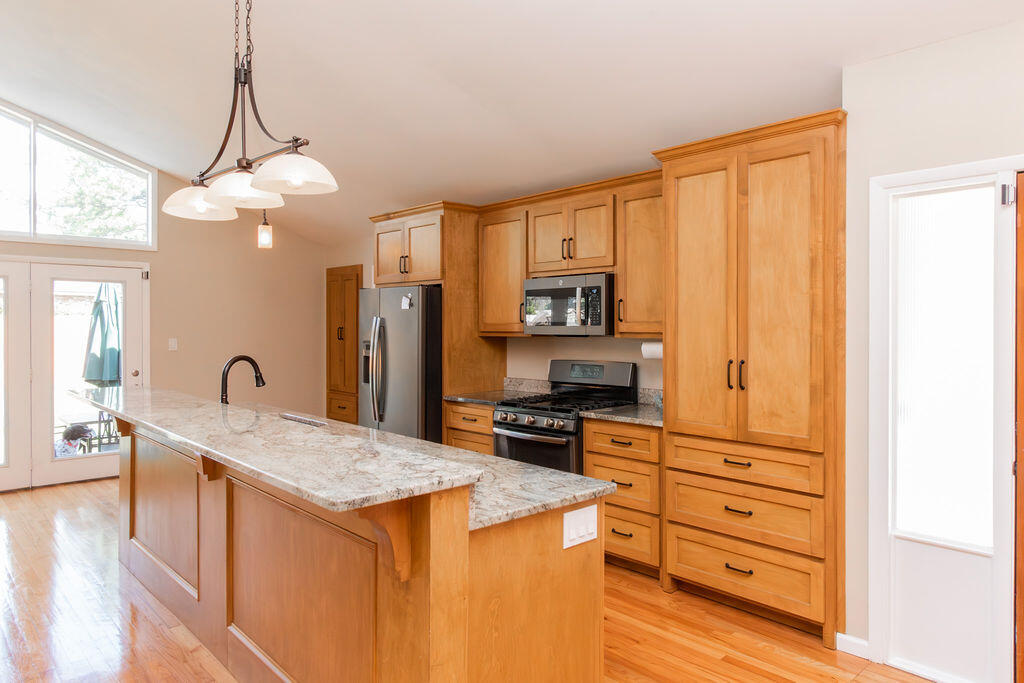 3923 Marsella Avenue