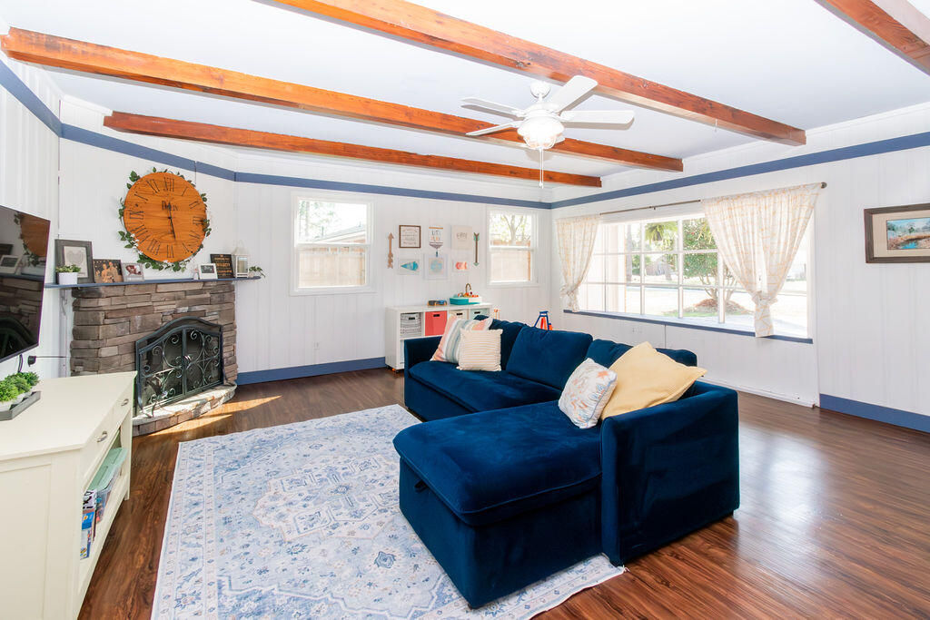 3923 Marsella Avenue