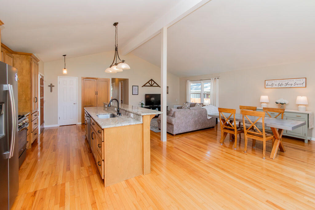 3923 Marsella Avenue