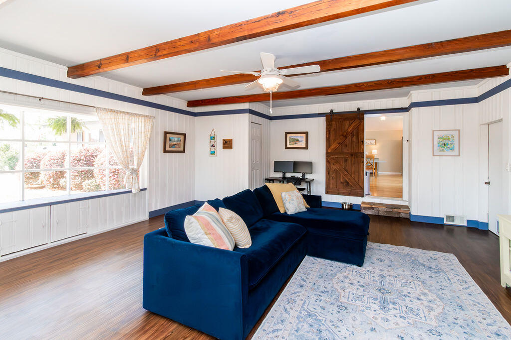 3923 Marsella Avenue