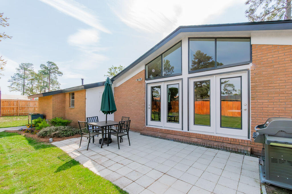 3923 Marsella Avenue