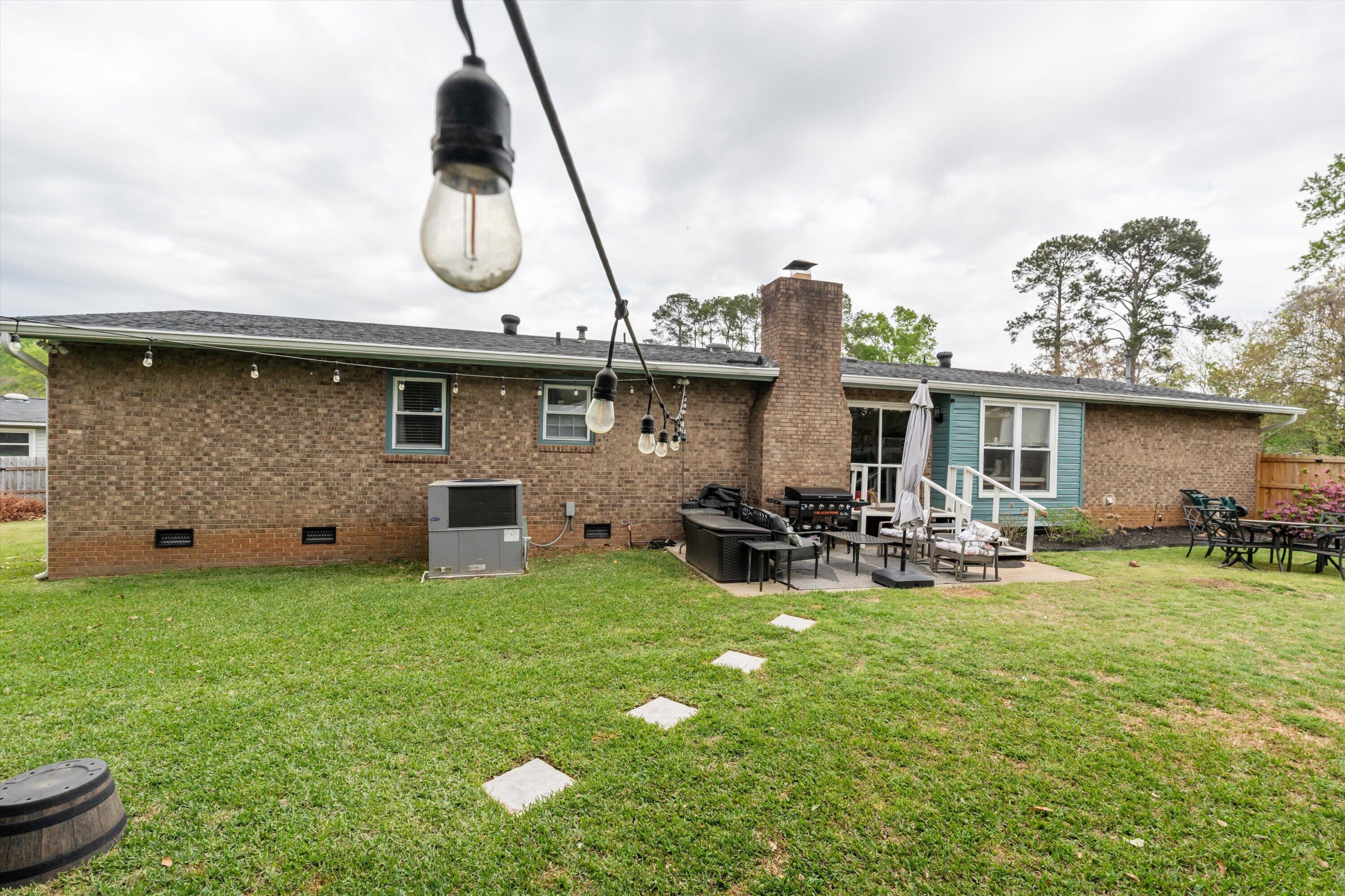 2518 E Springwood Court