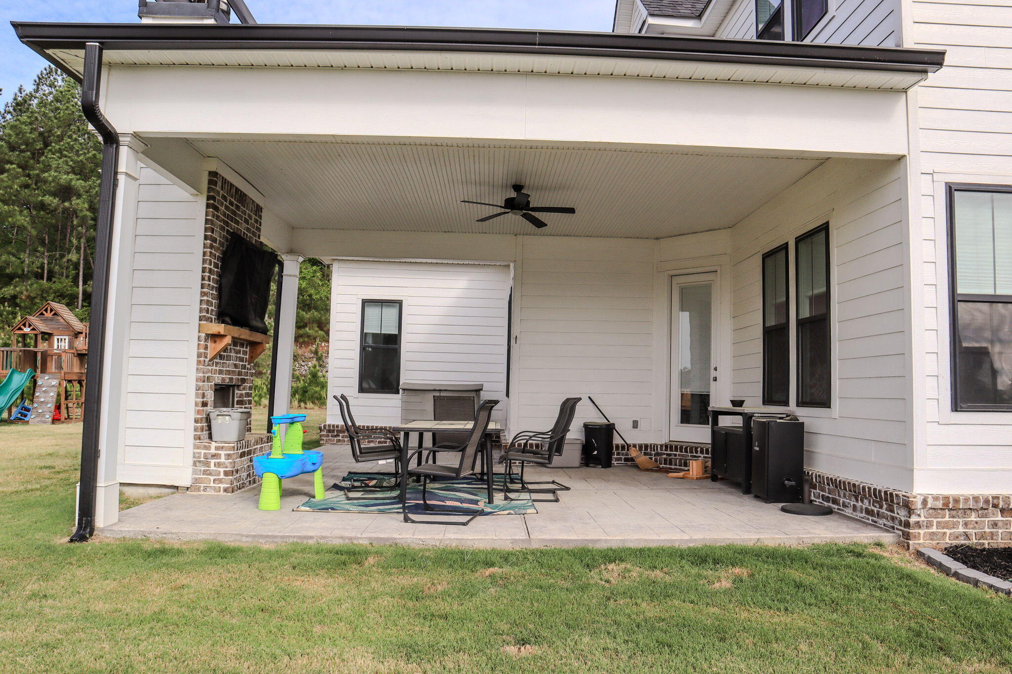 214 Cardinal Court